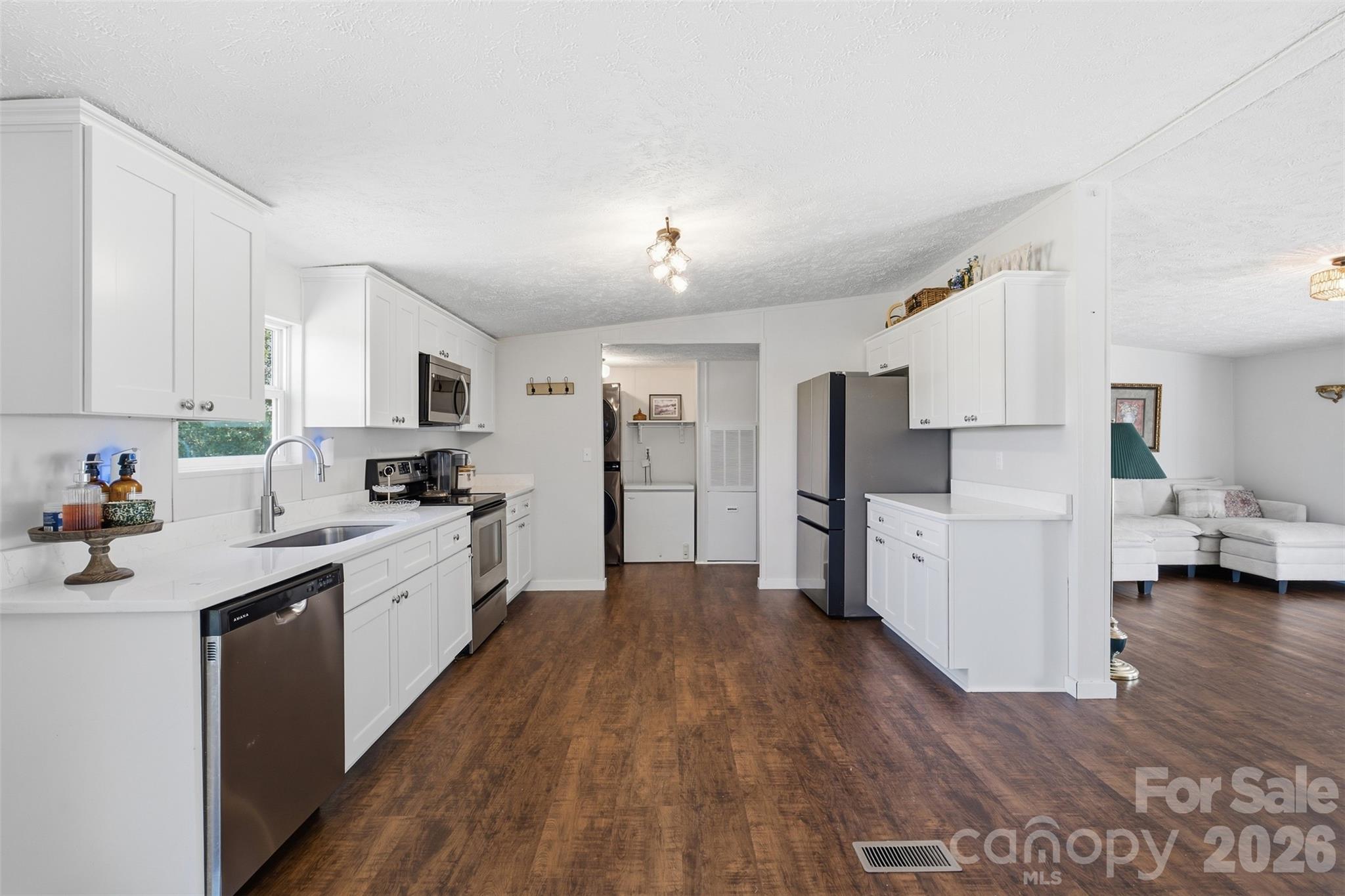 2400 Rock Road Property Photo 5