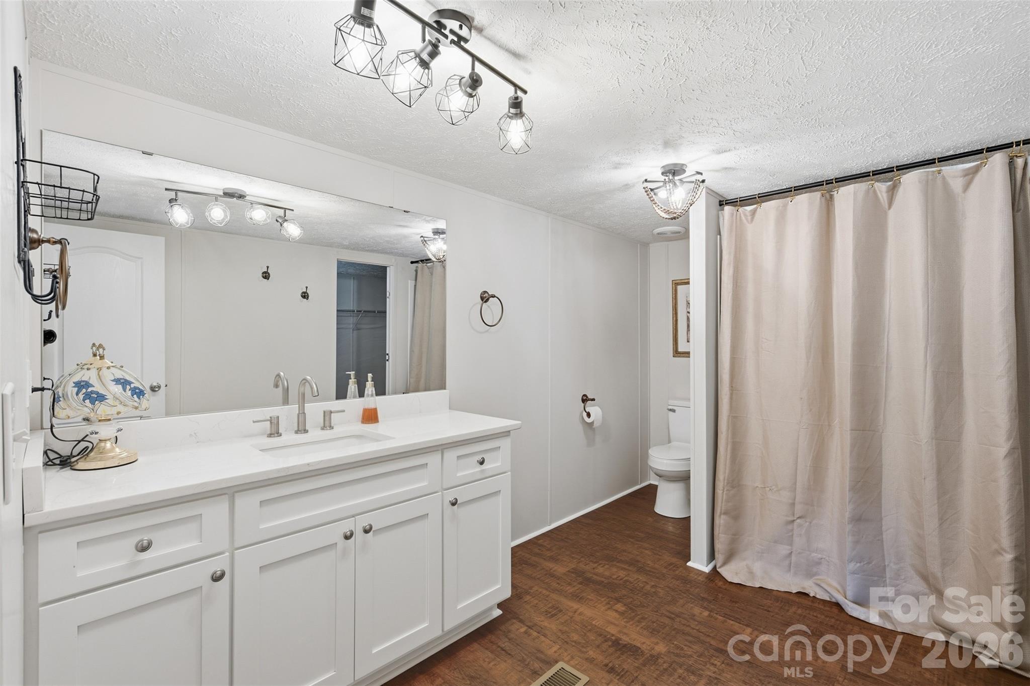 2400 Rock Road Property Photo 12