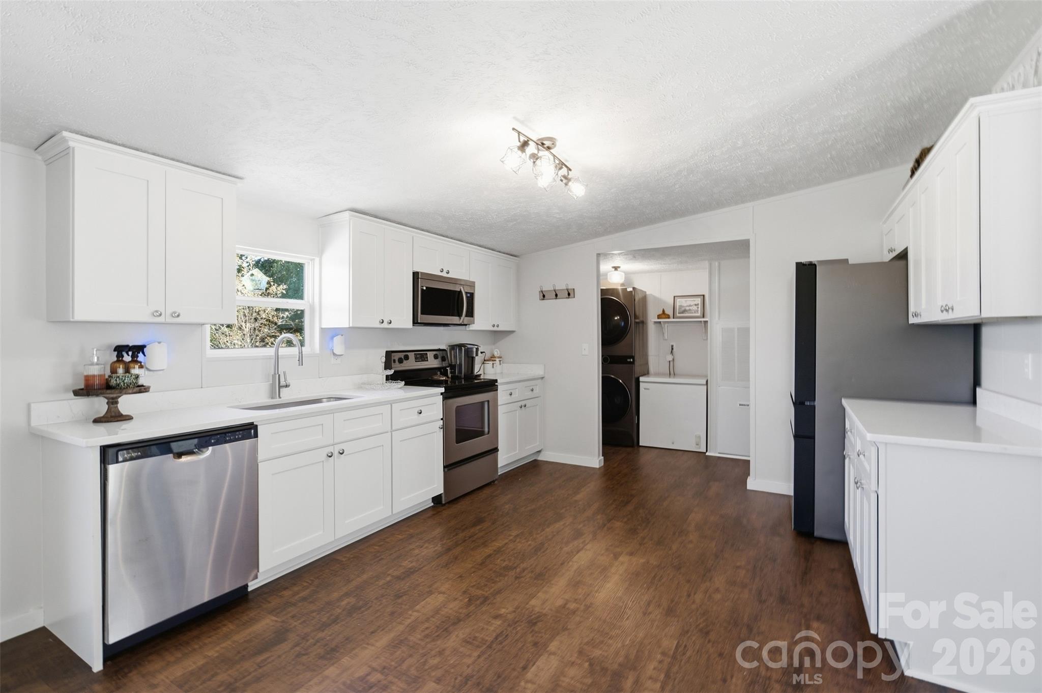 2400 Rock Road Property Photo 23