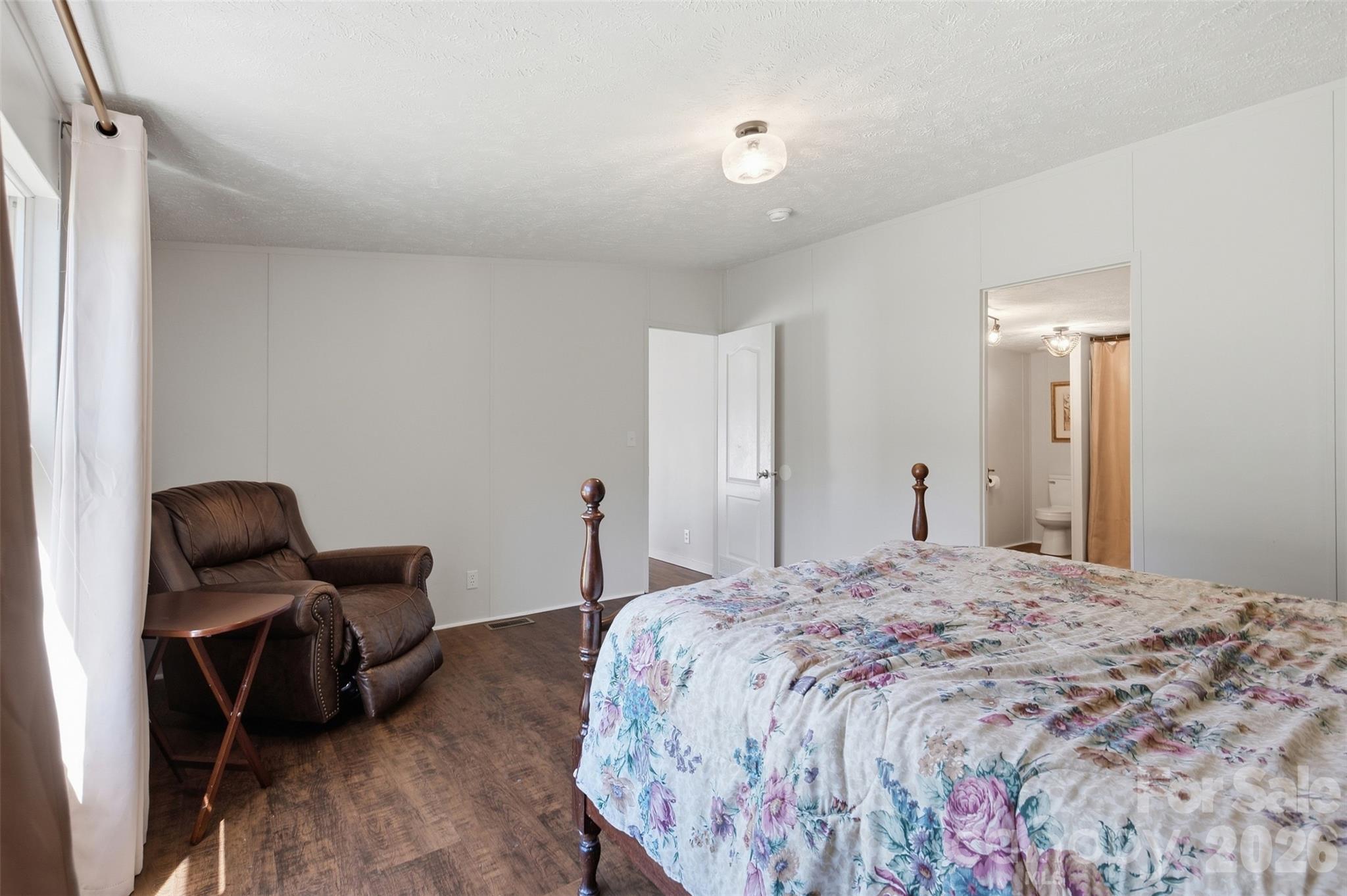 2400 Rock Road Property Photo 28