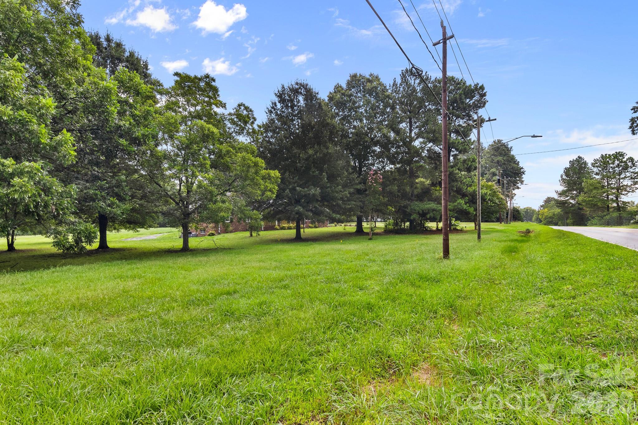 7809, 7837 Lawyers Road Property Photo 6