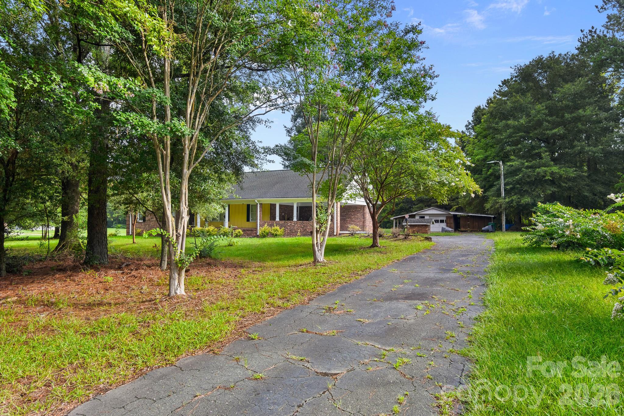 7809, 7837 Lawyers Road Property Photo 19