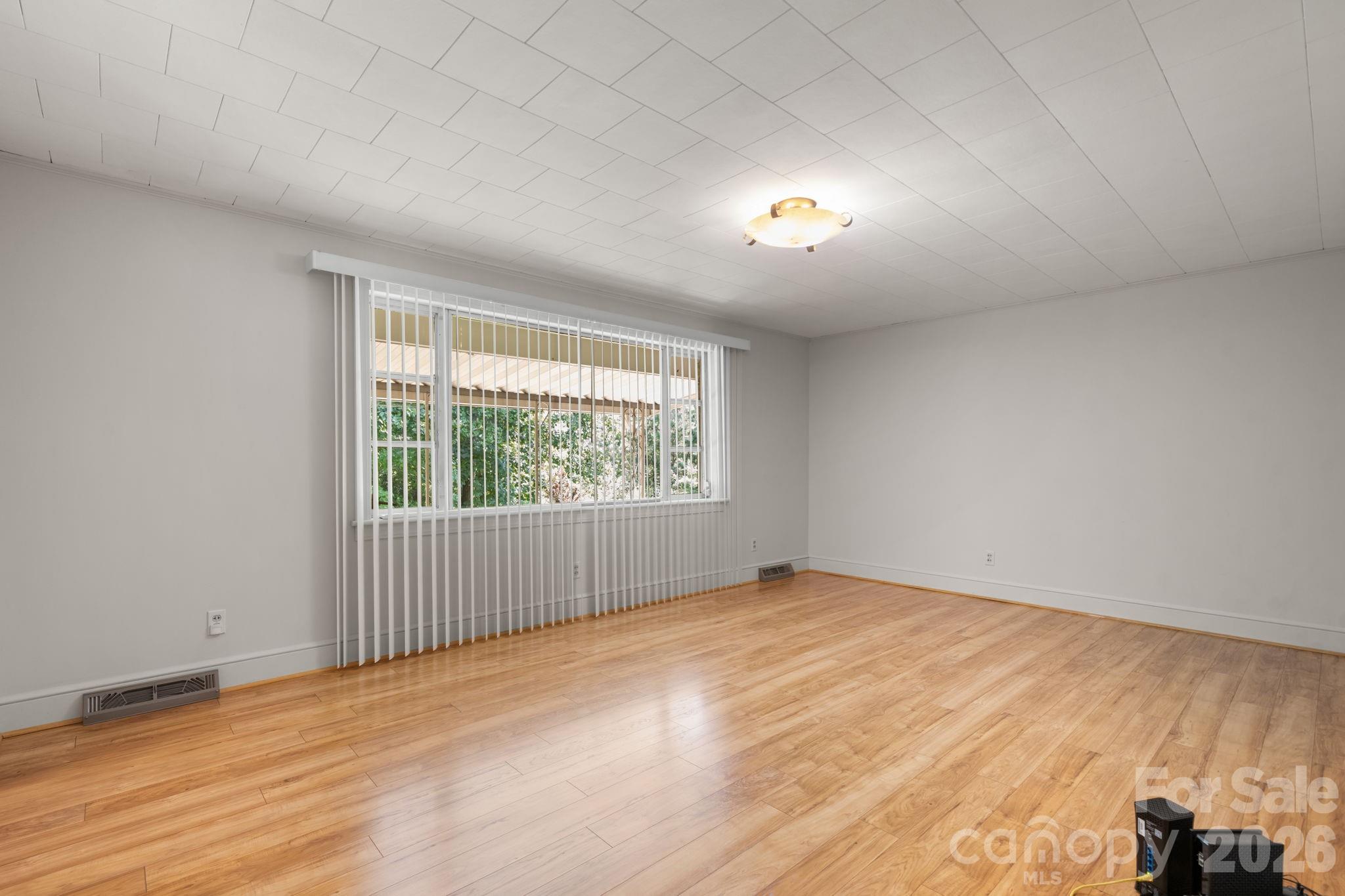 4370 Dynasty Lane Property Photo 4