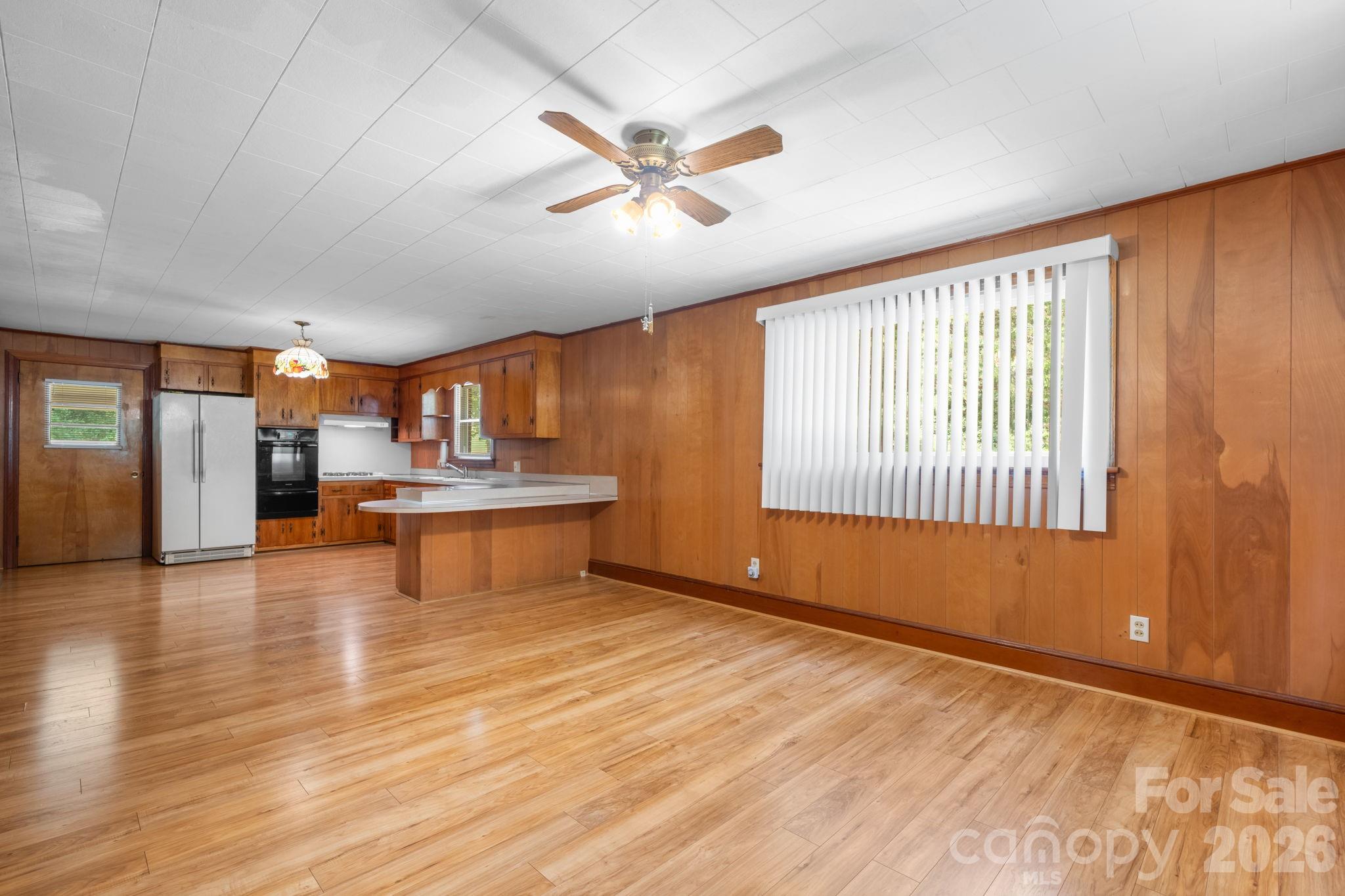 4370 Dynasty Lane Property Photo 6