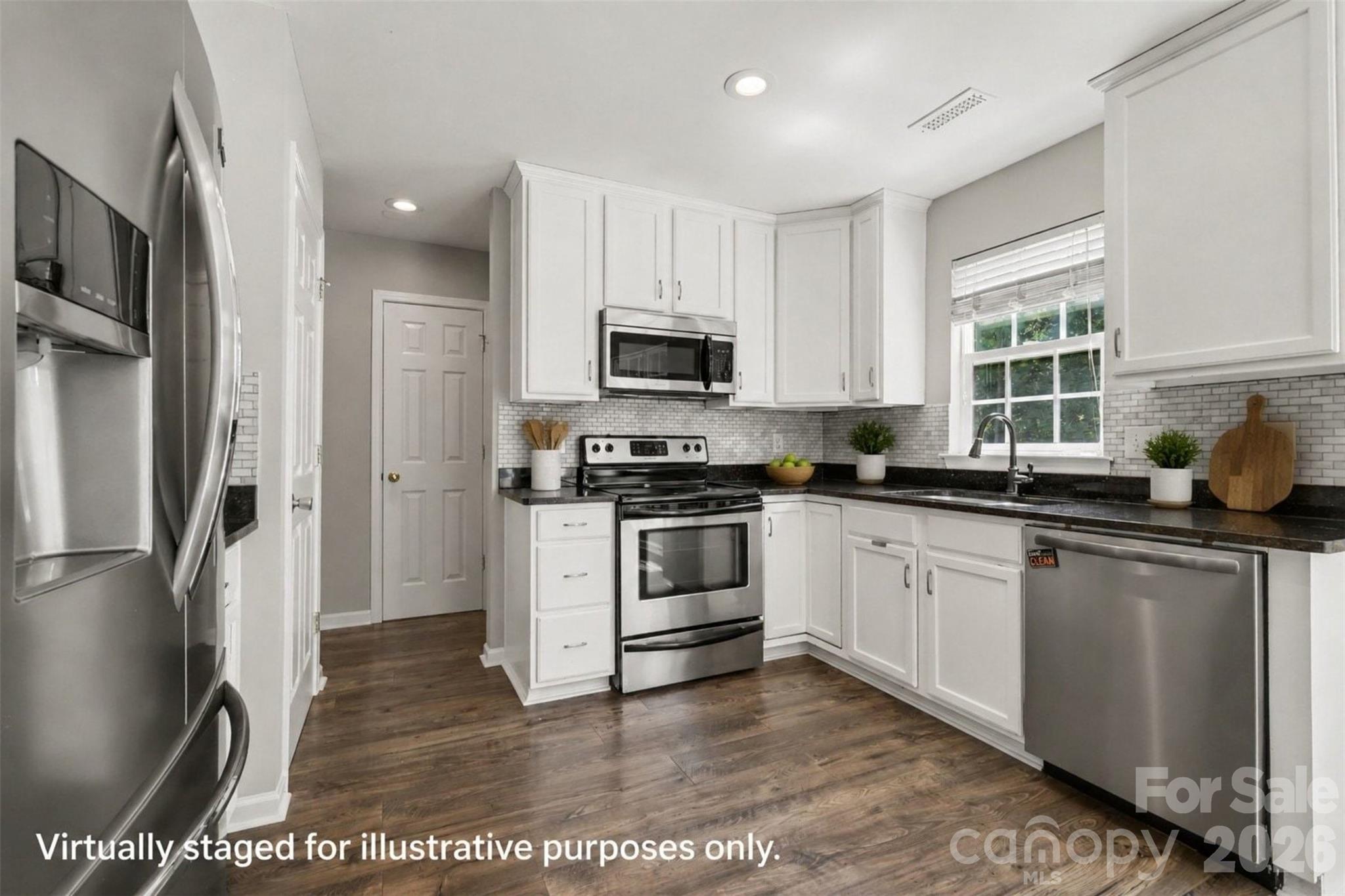 7674 Black Hawk Lane Property Photo 14