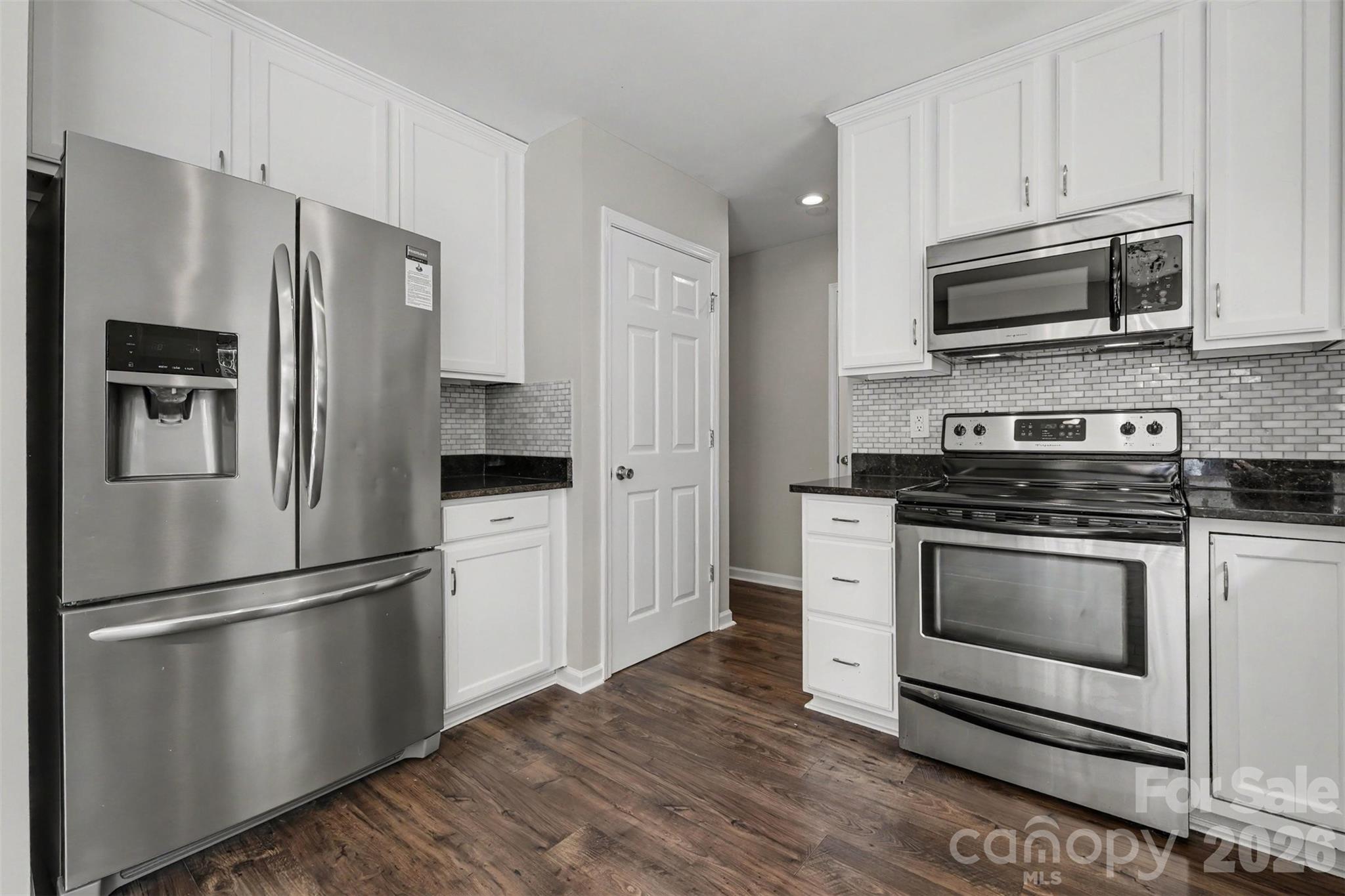7674 Black Hawk Lane Property Photo 16