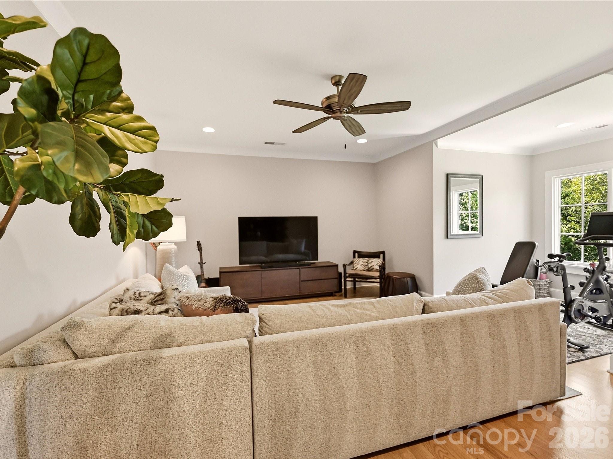 2820 Irby Drive Property Photo 30