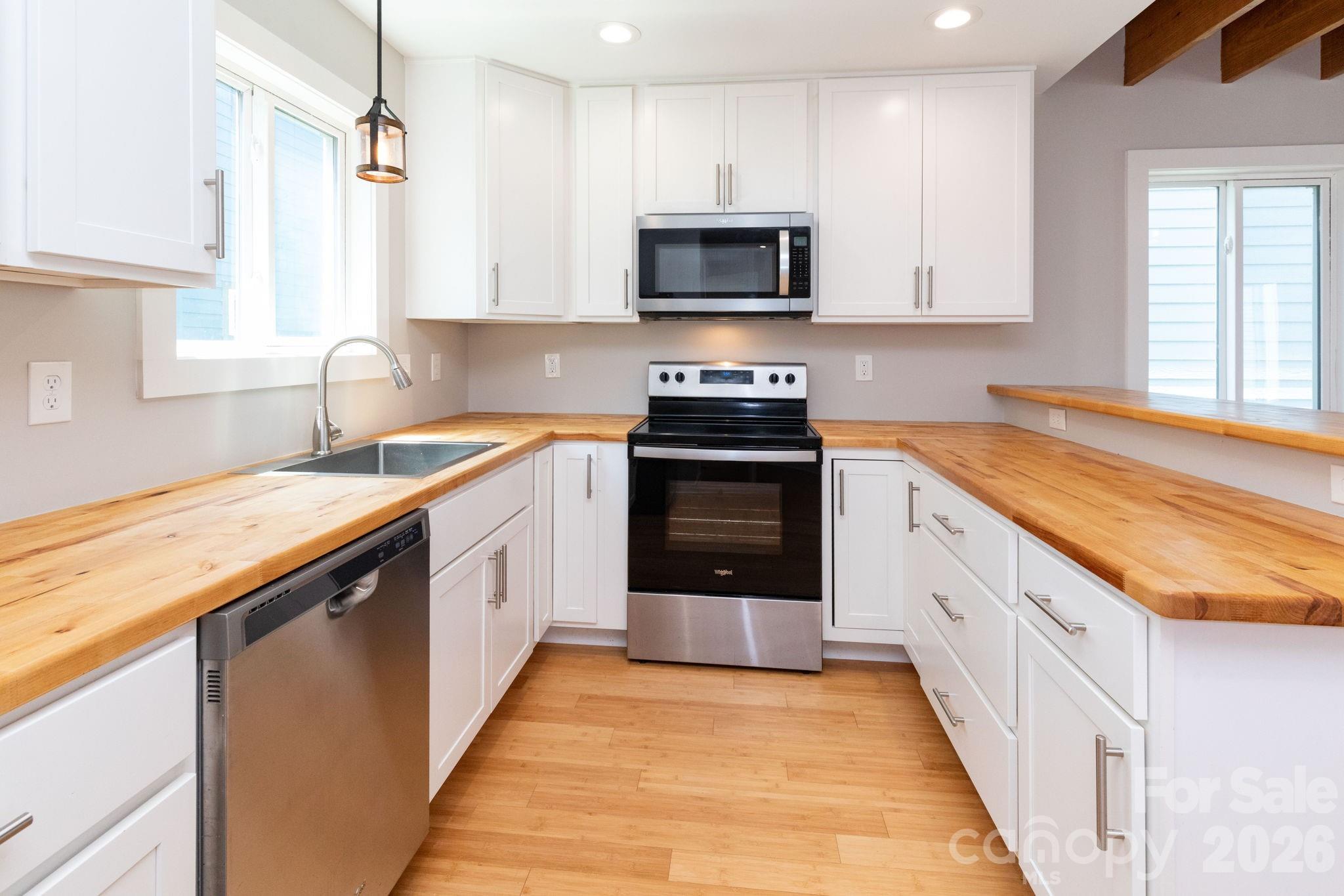 56 W Cascade Street Property Photo 10