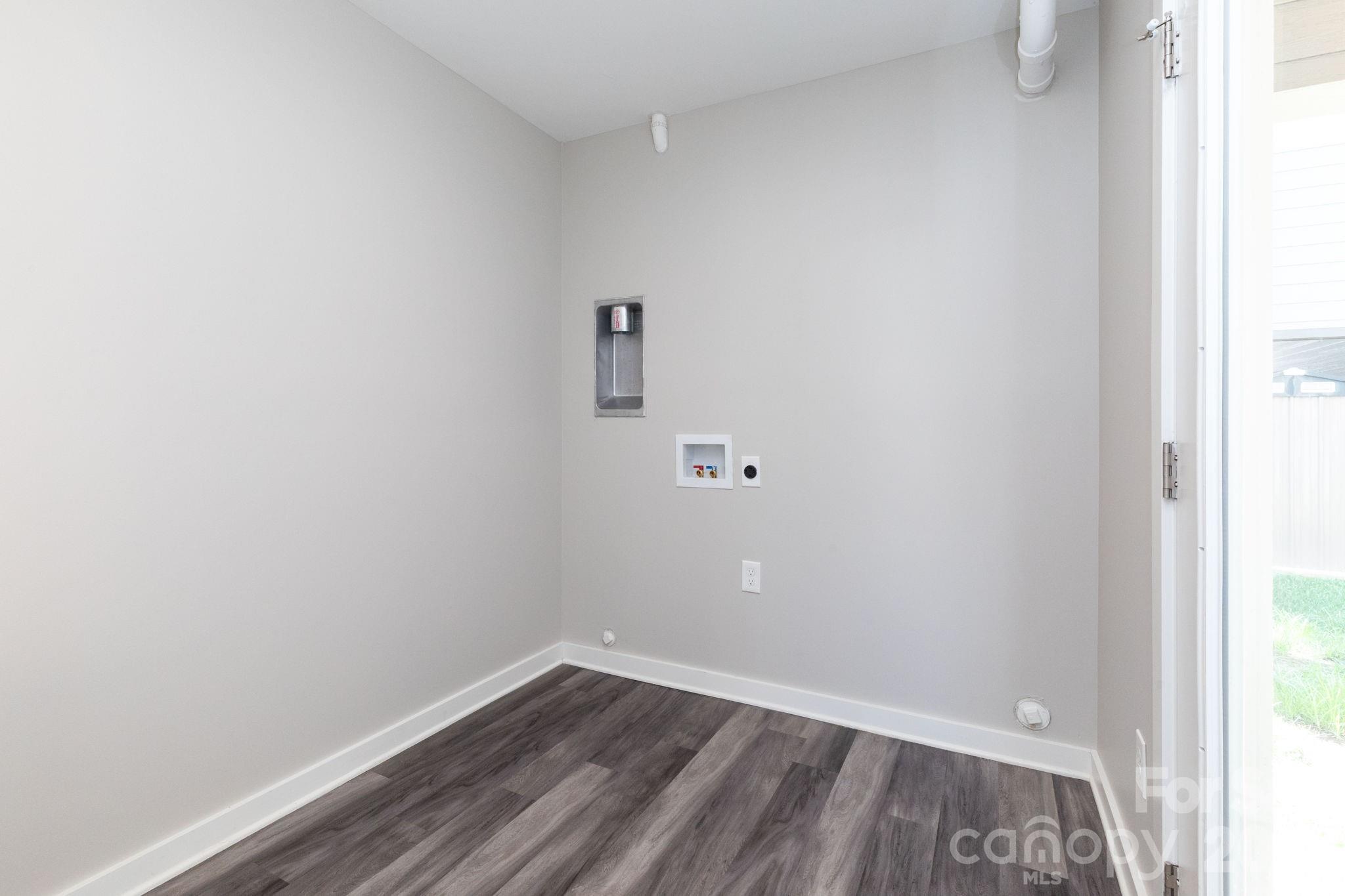 56 W Cascade Street Property Photo 19
