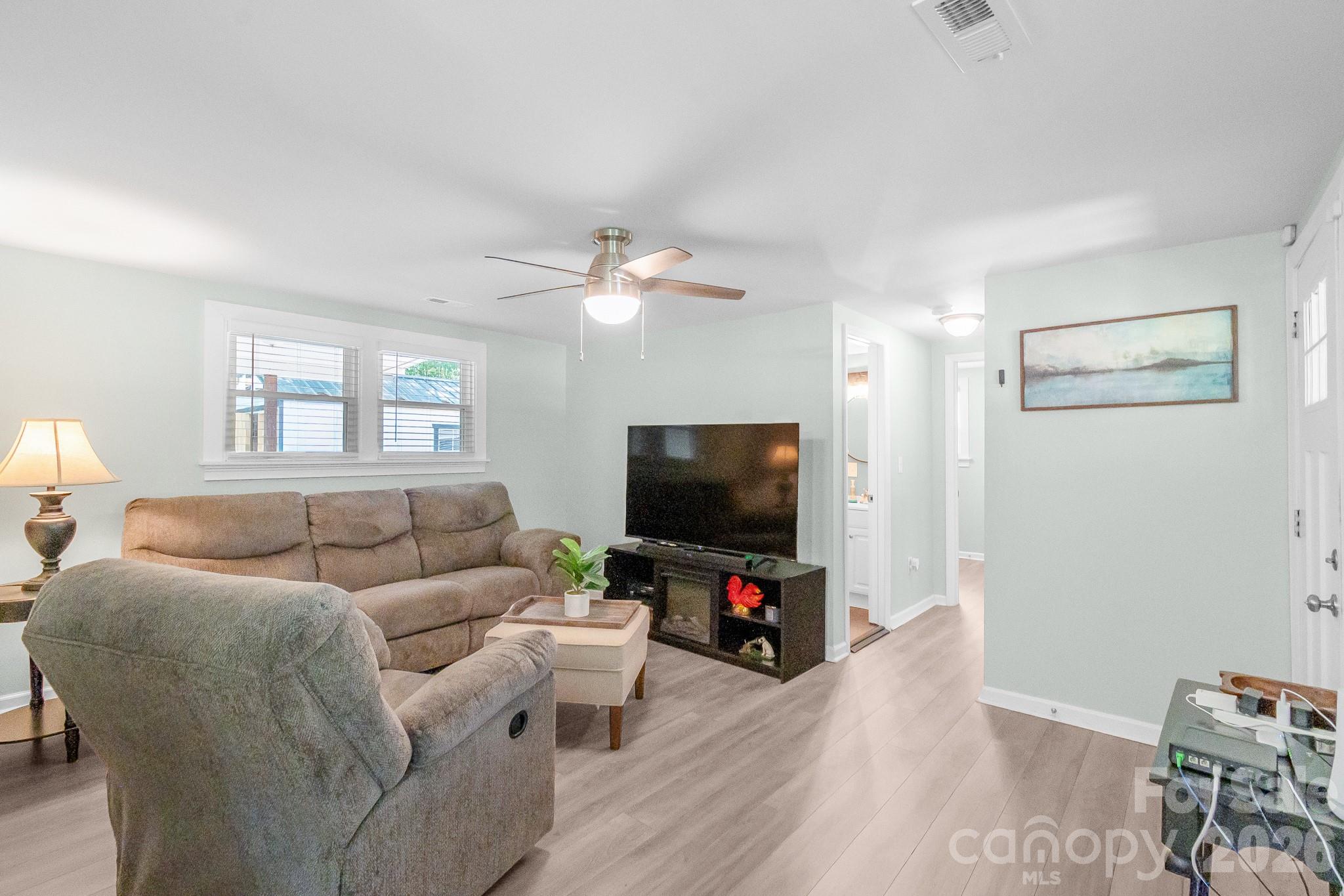 1218 Hammond Carnes Road Property Photo 8