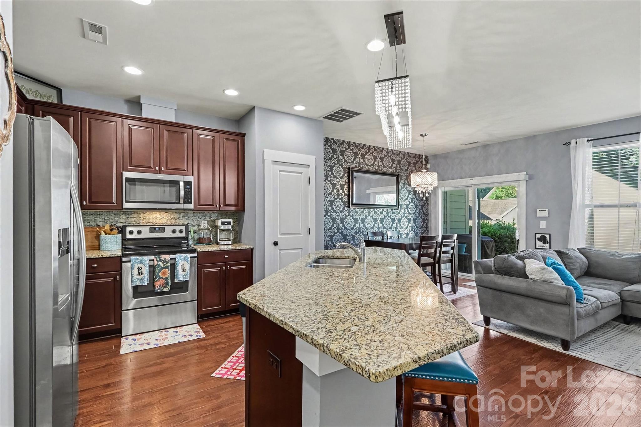 3835 Willow Green Place Property Photo 7