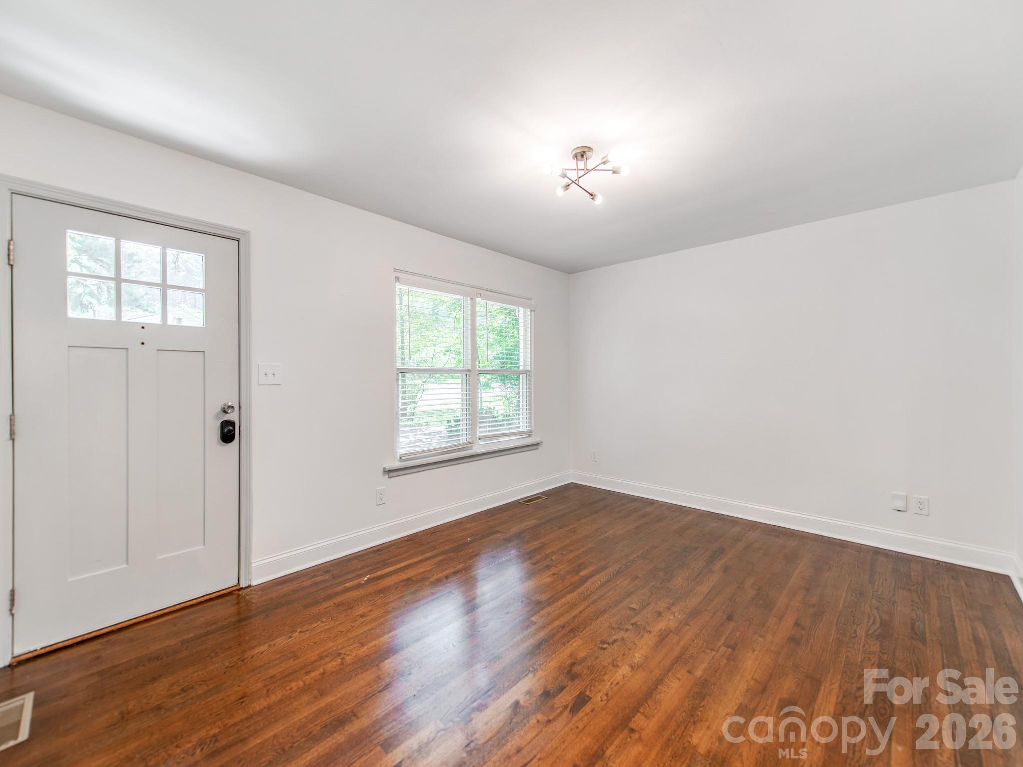 3032 Edsel Place Property Photo 5