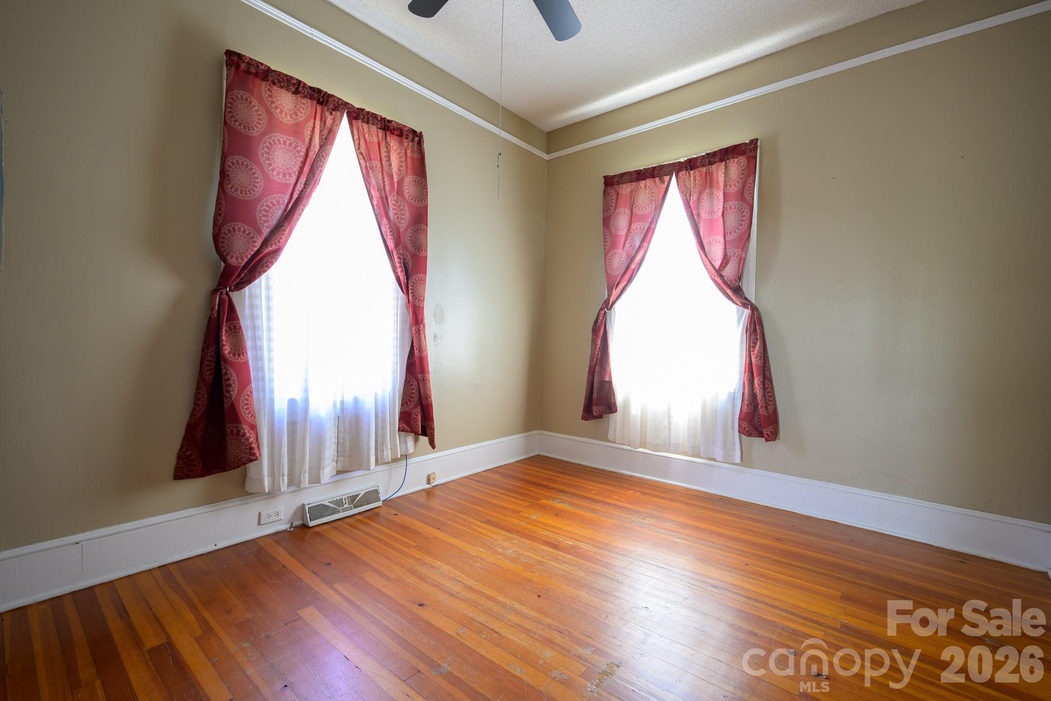 580 Baldwin Avenue Property Photo 7