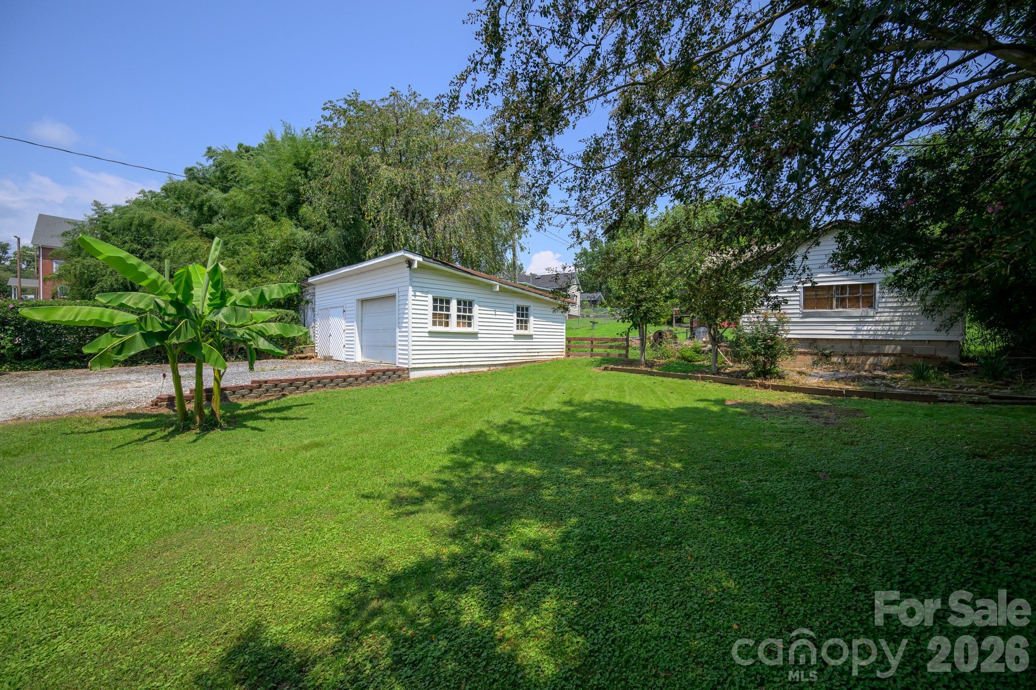 580 Baldwin Avenue Property Photo 15
