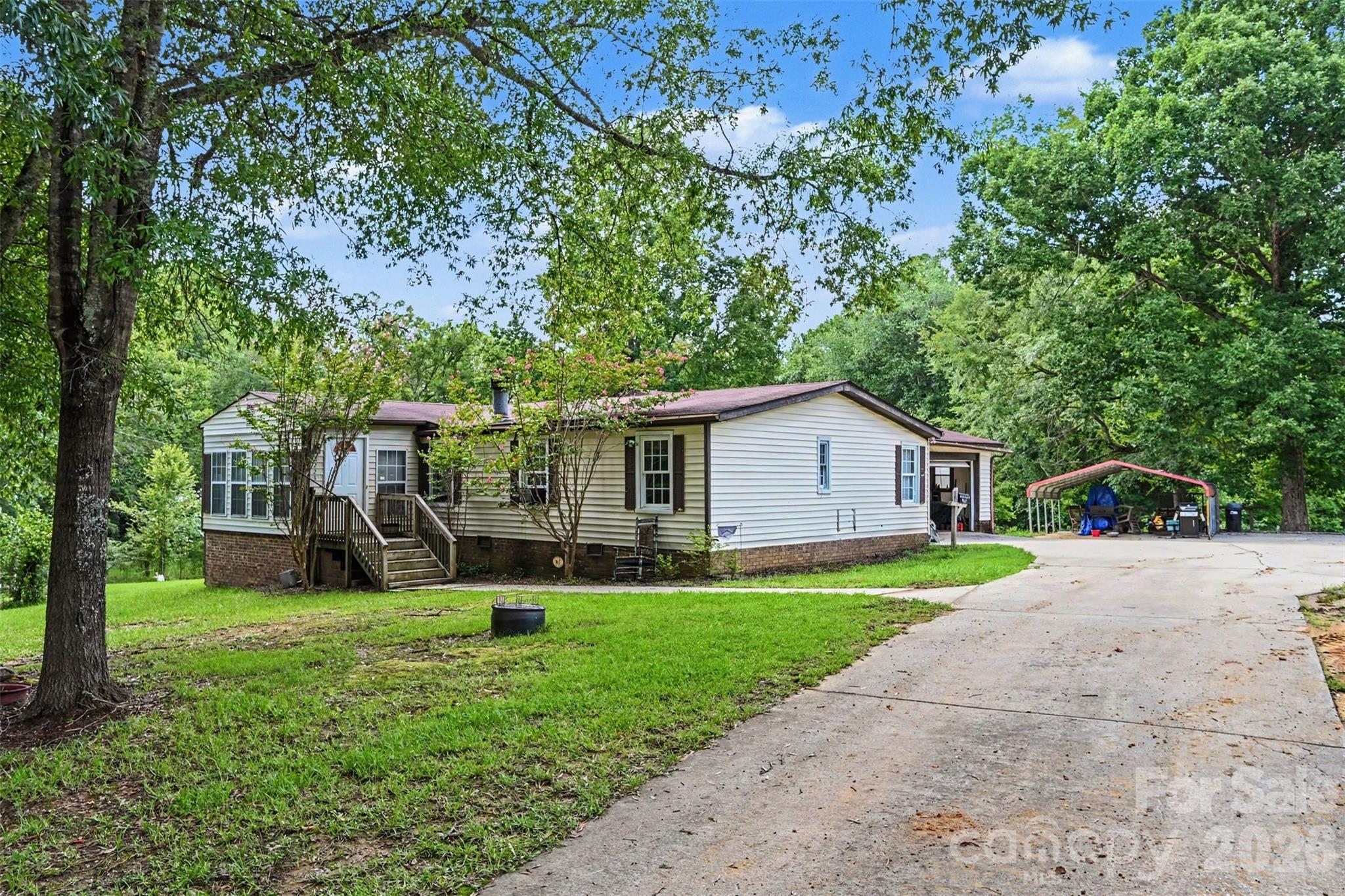 2223 Camp Creek Road Property Photo 4