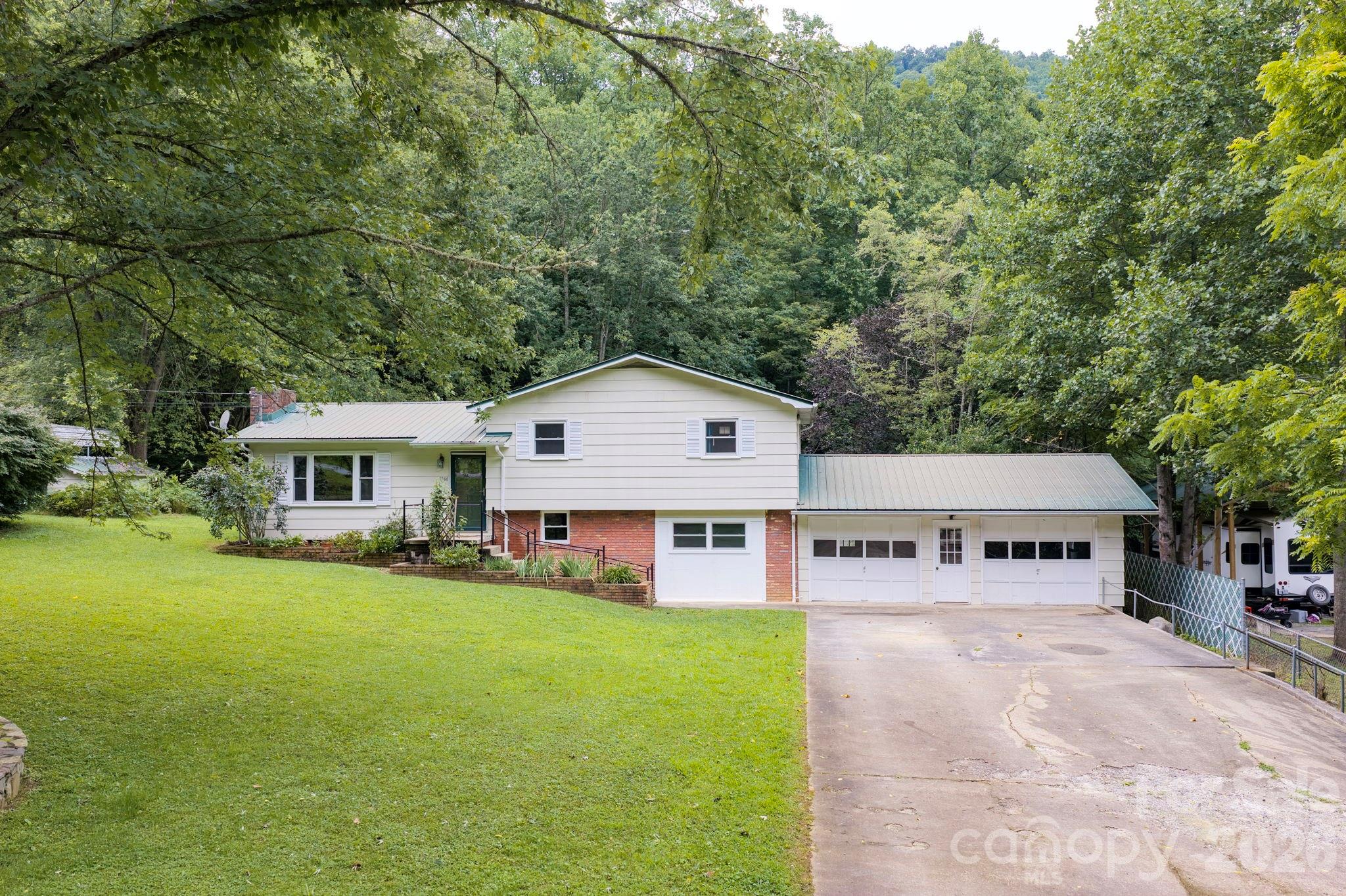 1244 Macktown Road Property Photo 1