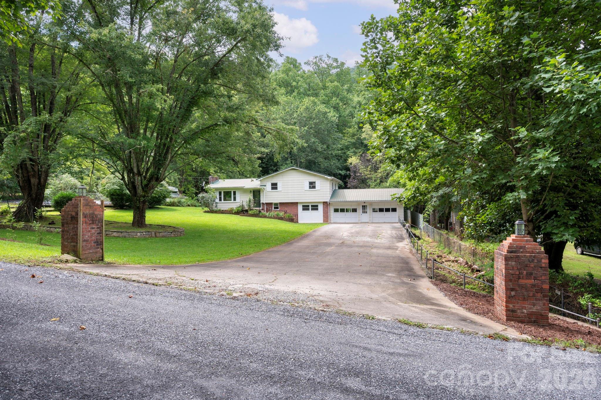 1244 Macktown Road Property Photo 2