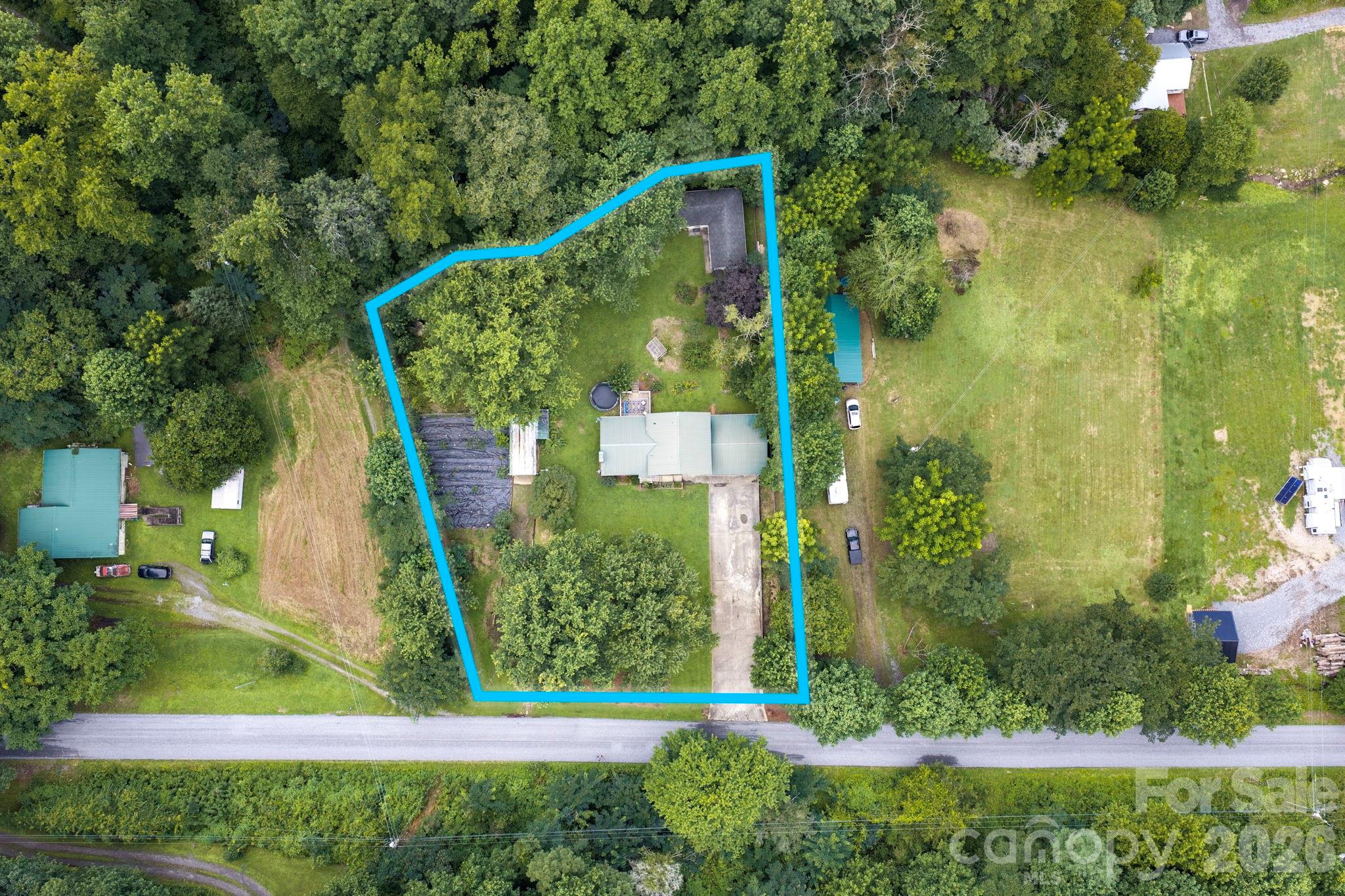 1244 Macktown Road Property Photo 3