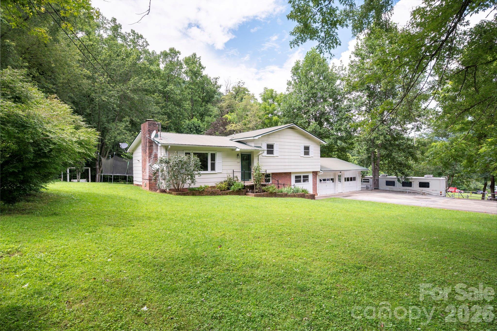 1244 Macktown Road Property Photo 5