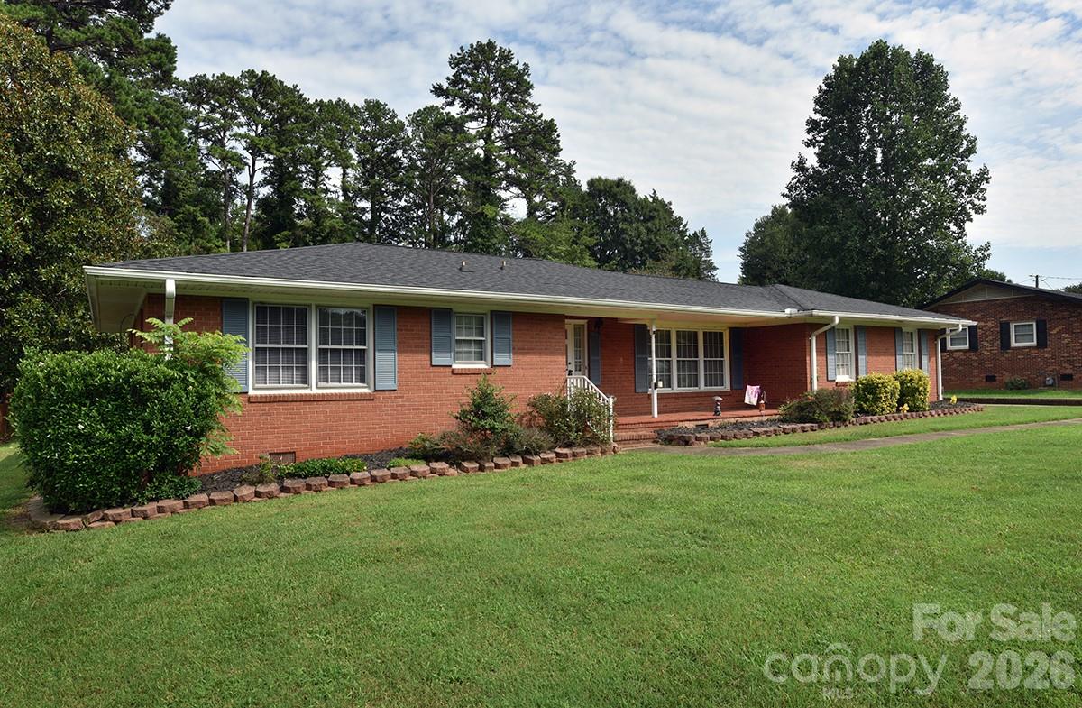 1036 S Rowan Circle Property Photo 3