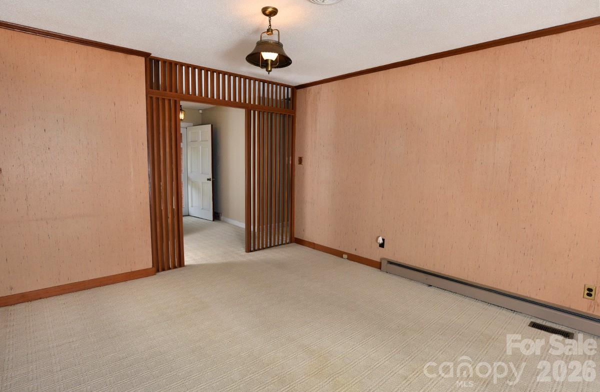 1036 S Rowan Circle Property Photo 7