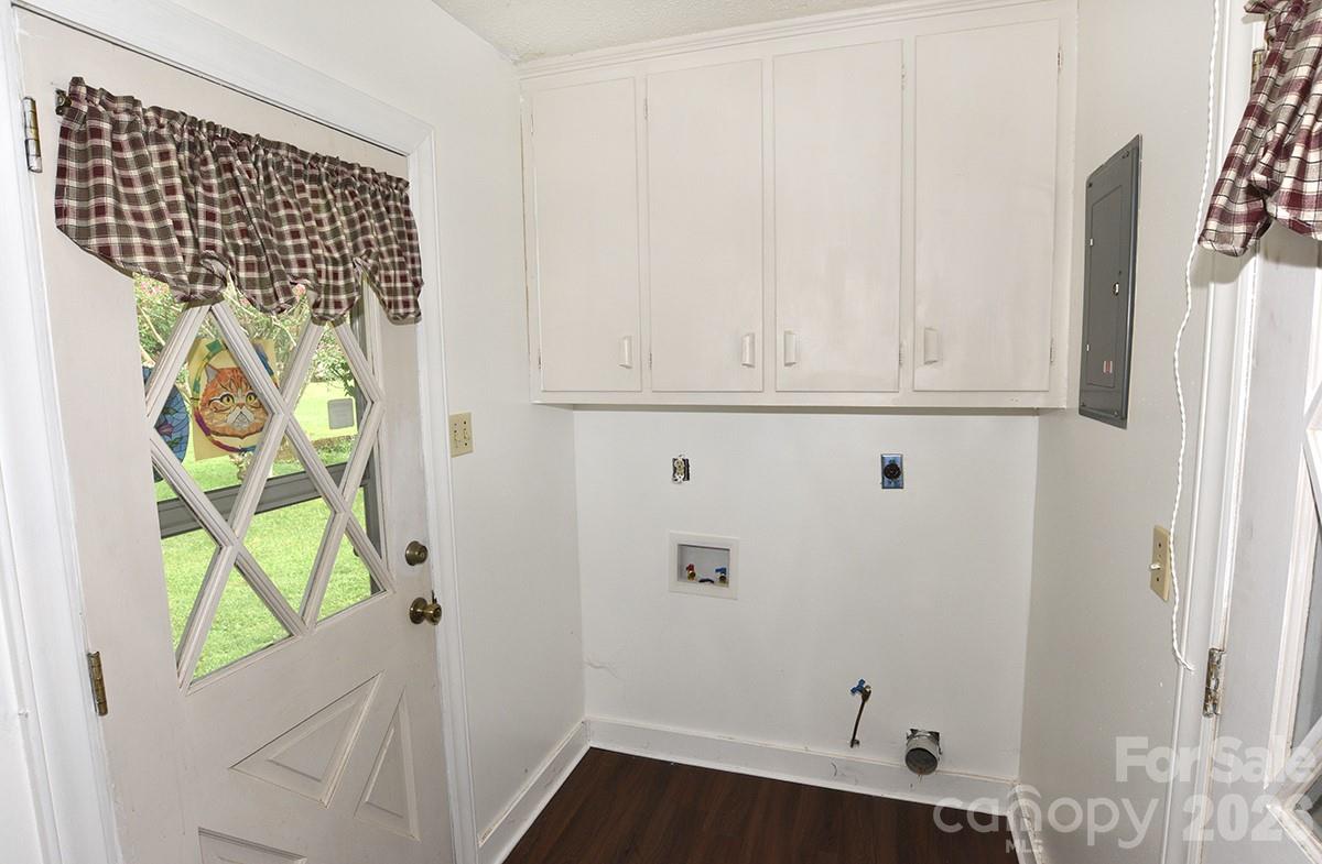 1036 S Rowan Circle Property Photo 16