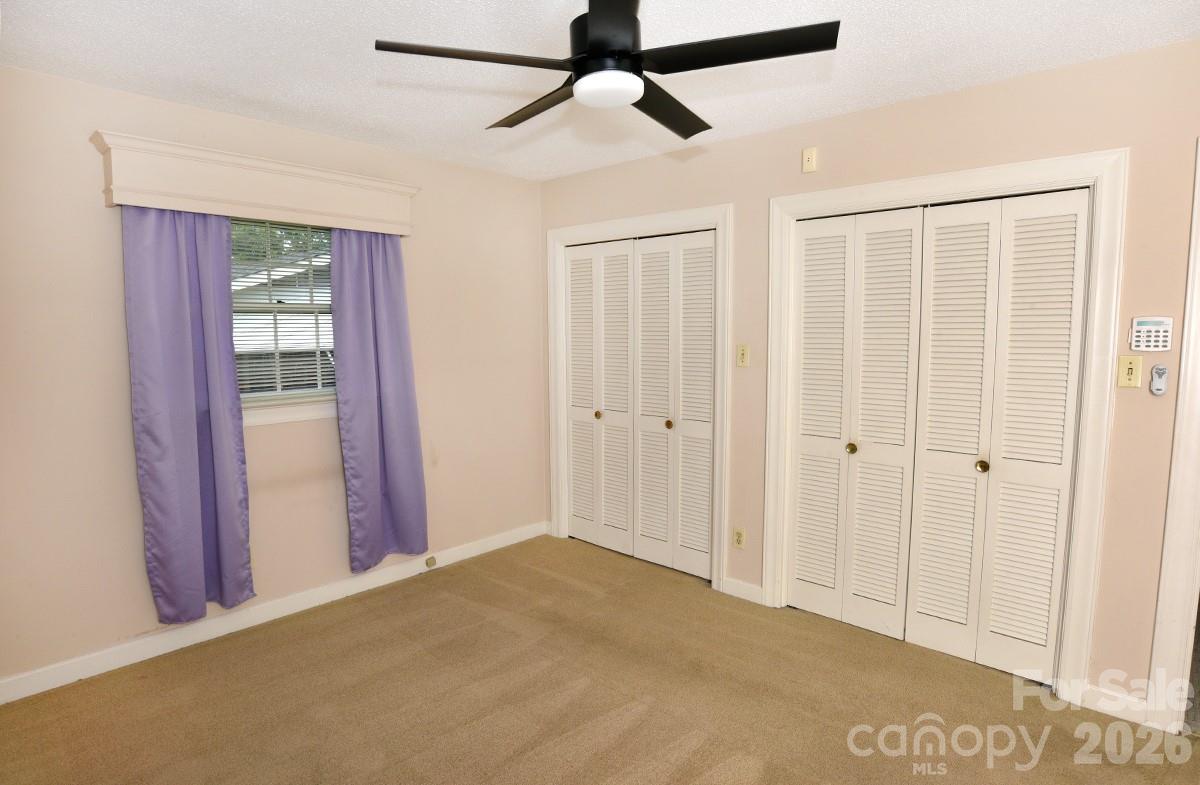 1036 S Rowan Circle Property Photo 19