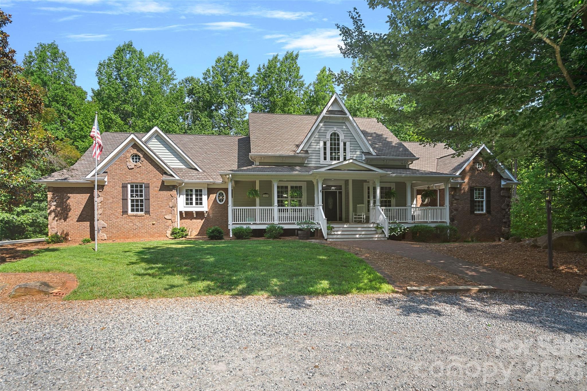 199 Robinson Road Property Photo 2