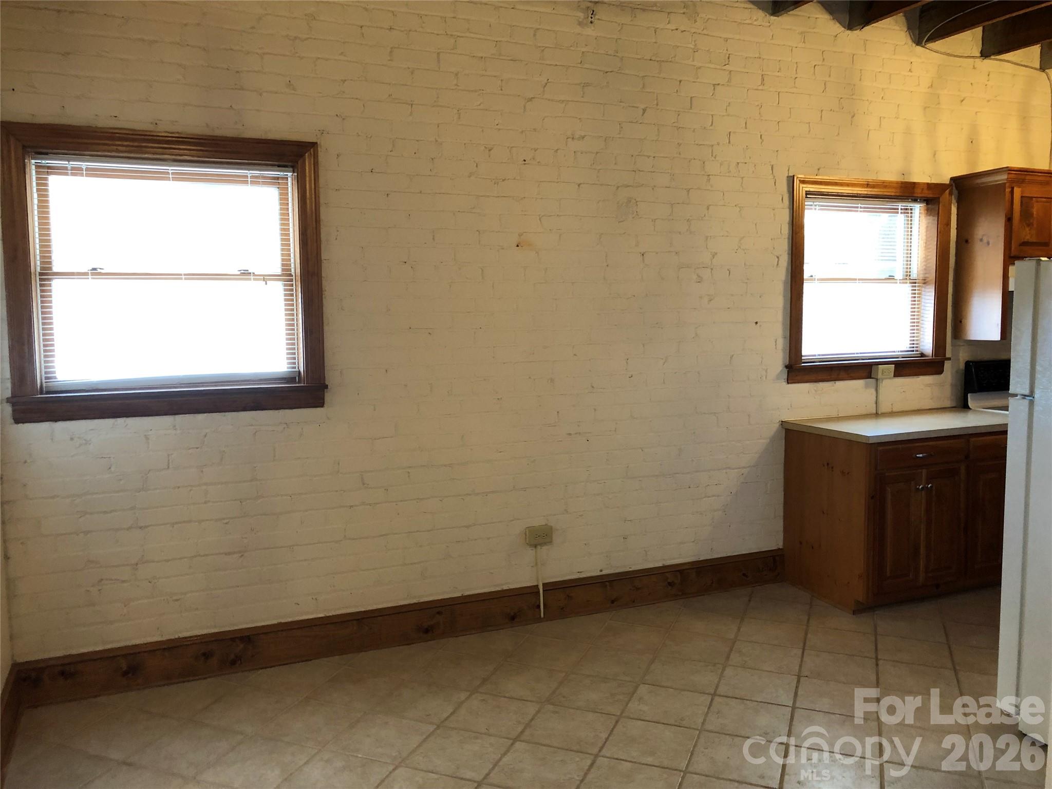 235 E Main Street F Property Photo 8