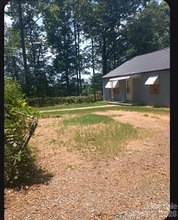 660 Colston Street Property Photo 3