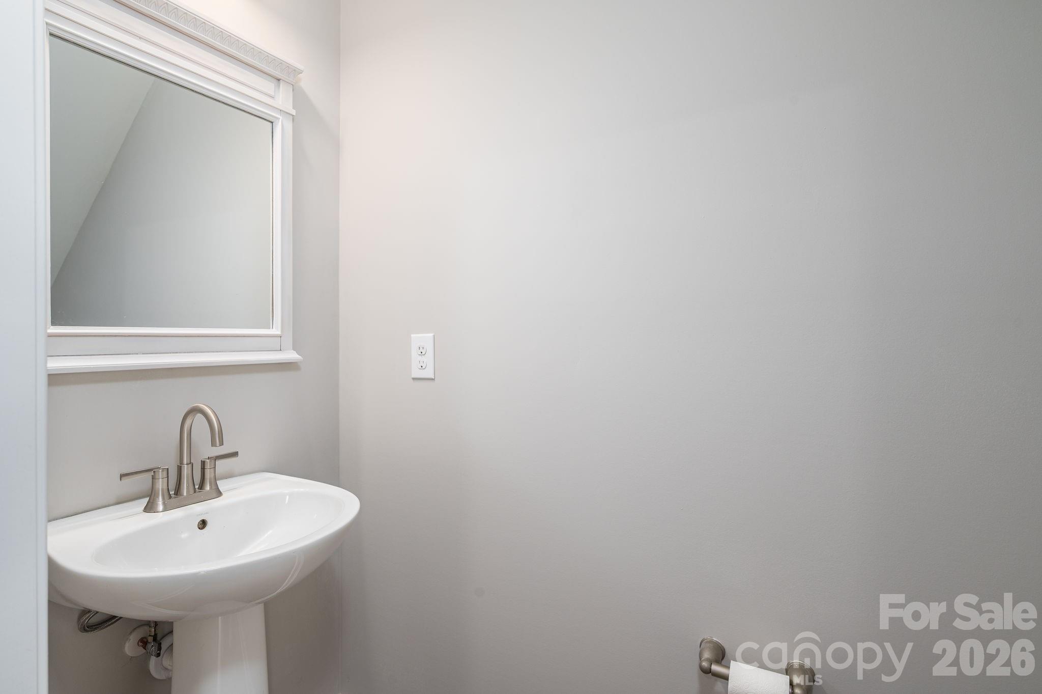 104 W Pine Street Property Photo 16