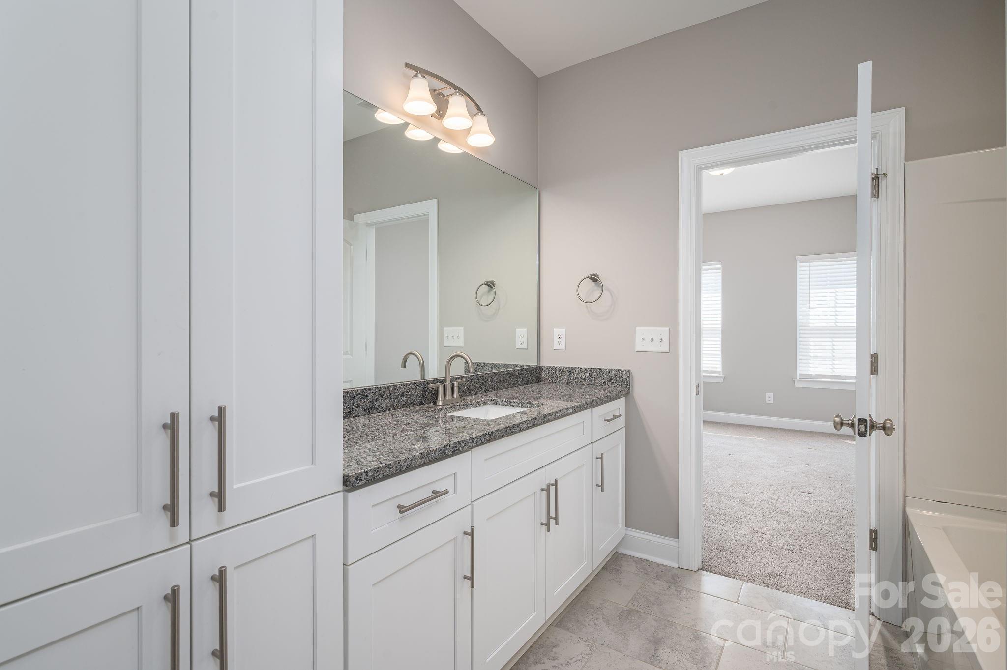 104 W Pine Street Property Photo 24