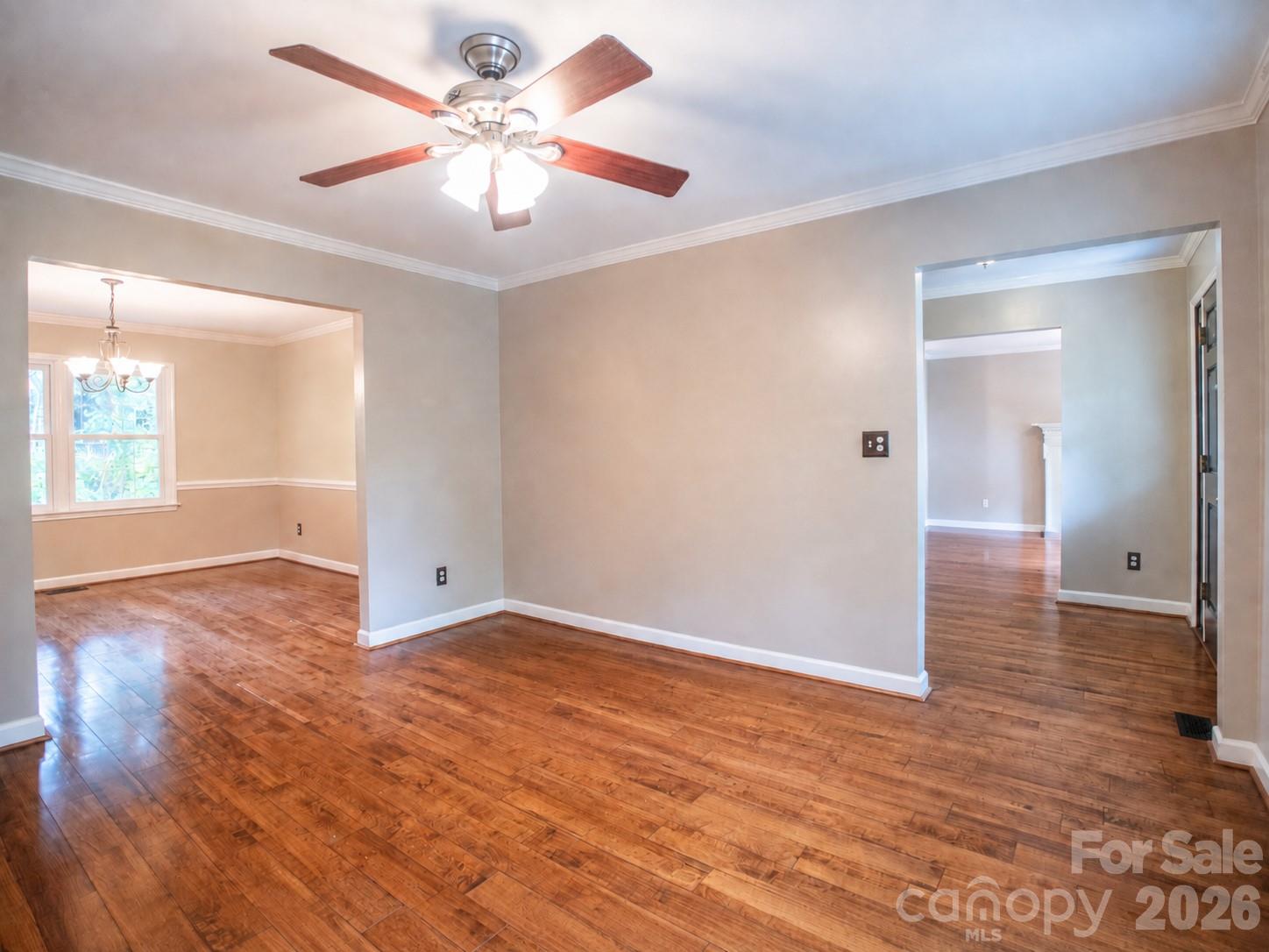 1002 Windsor Drive Property Photo 22