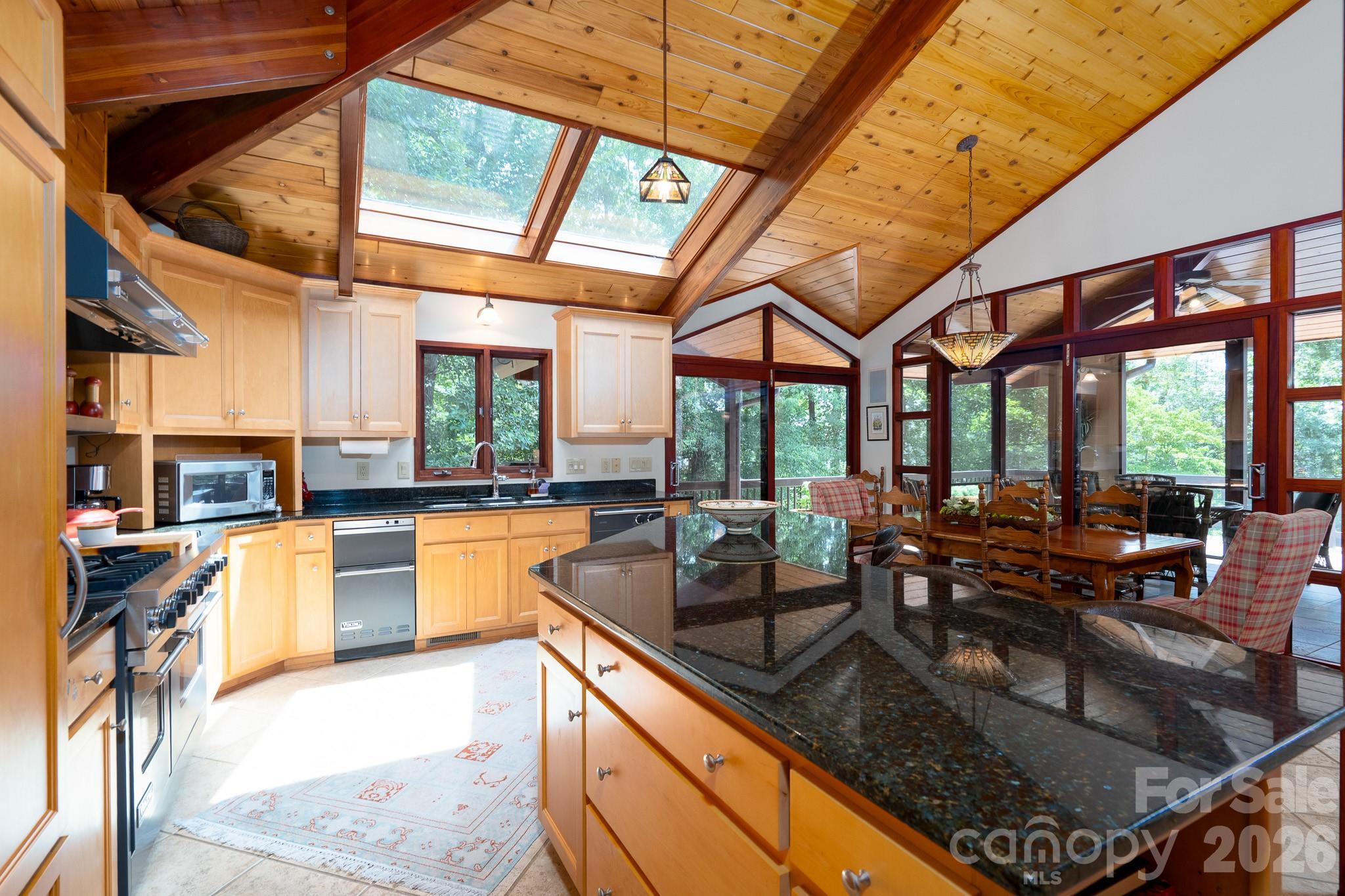 137 Windy Hill Cove Property Photo 12
