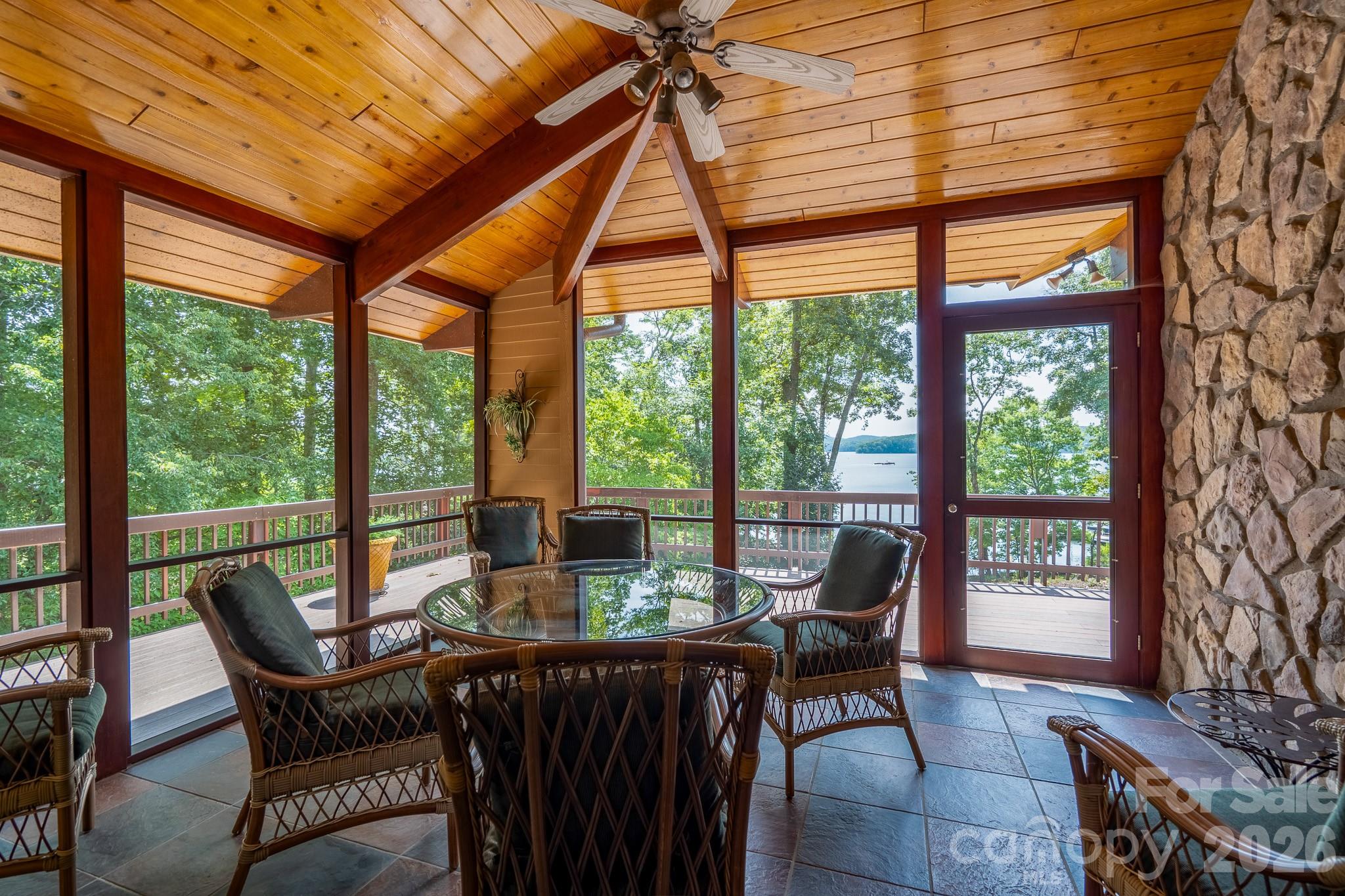 137 Windy Hill Cove Property Photo 37