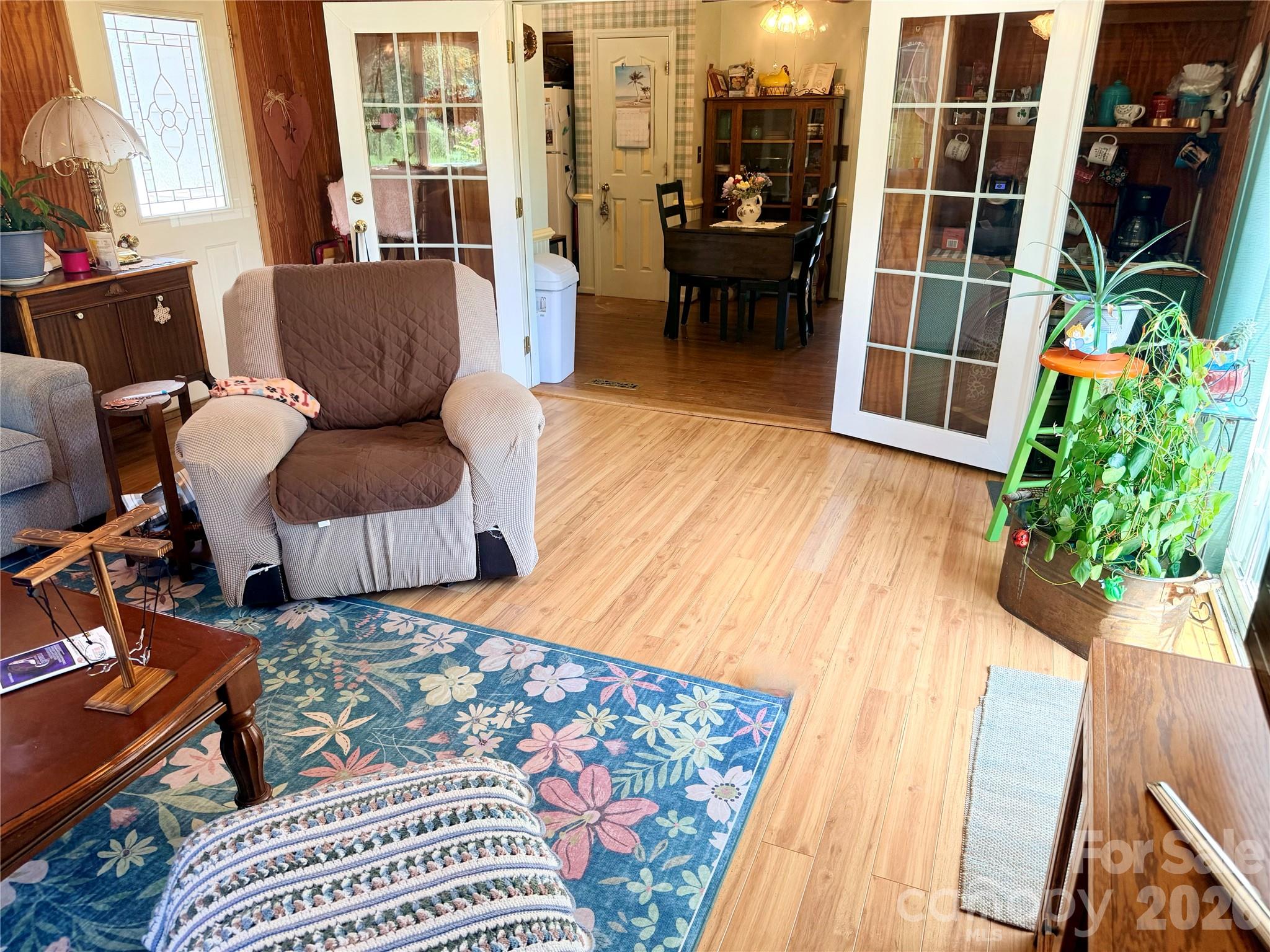 1070 W River Run Property Photo 15