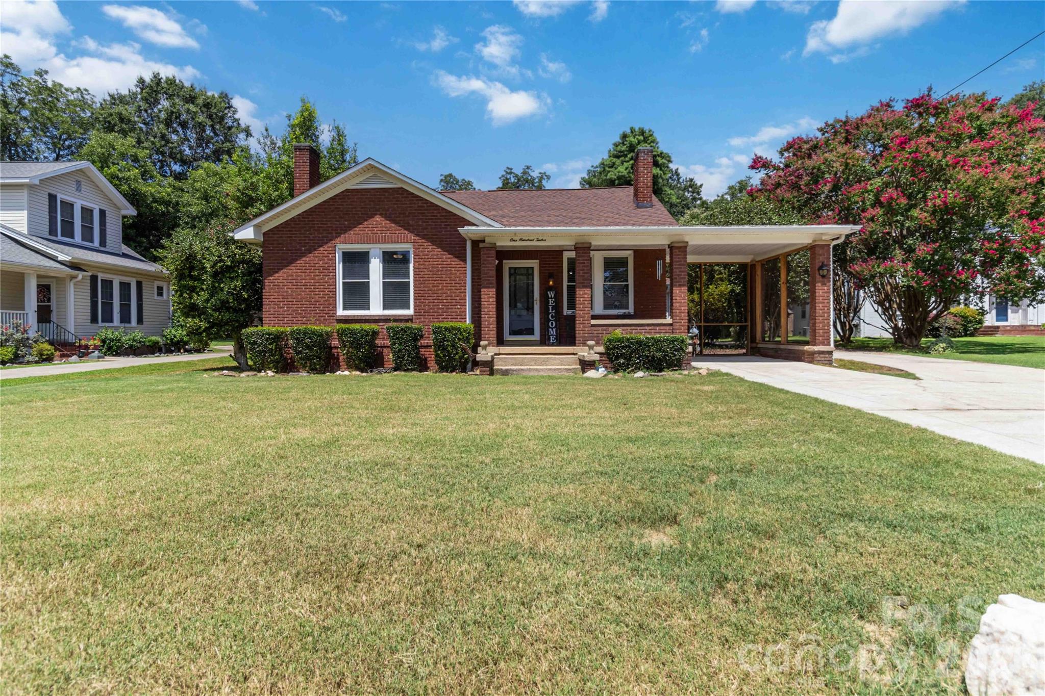 112 Pressley Street Property Photo 1