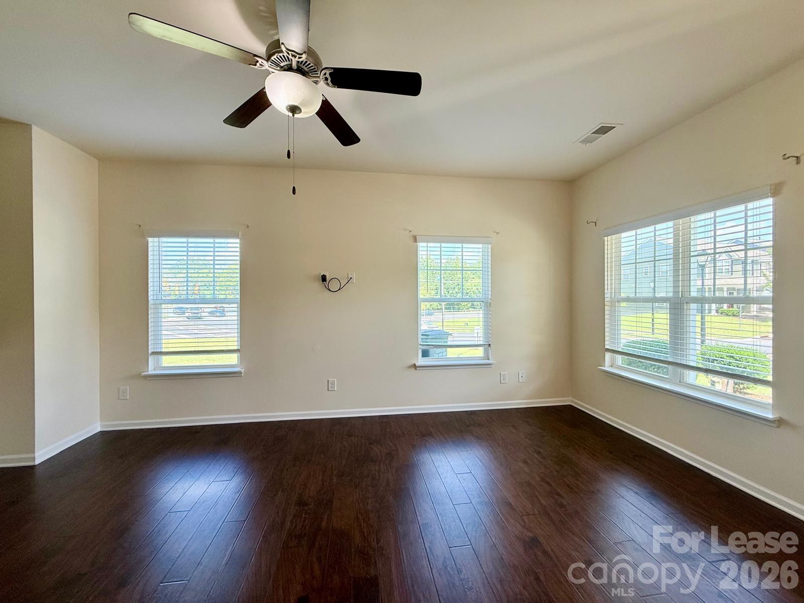 5512 John Mcdowell Place Property Photo 4