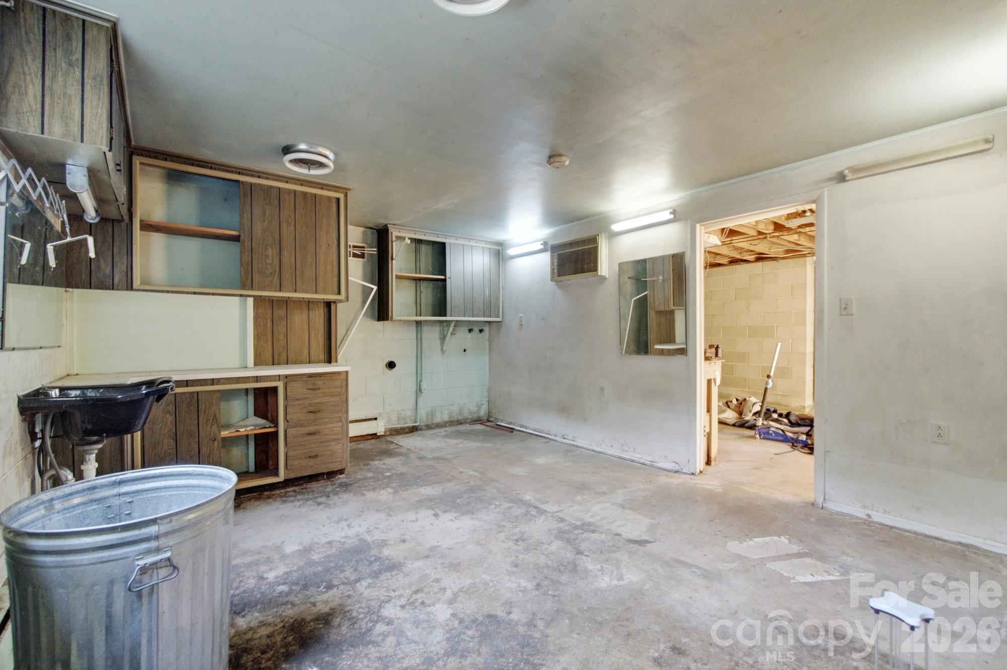 406 Town Street Property Photo 32