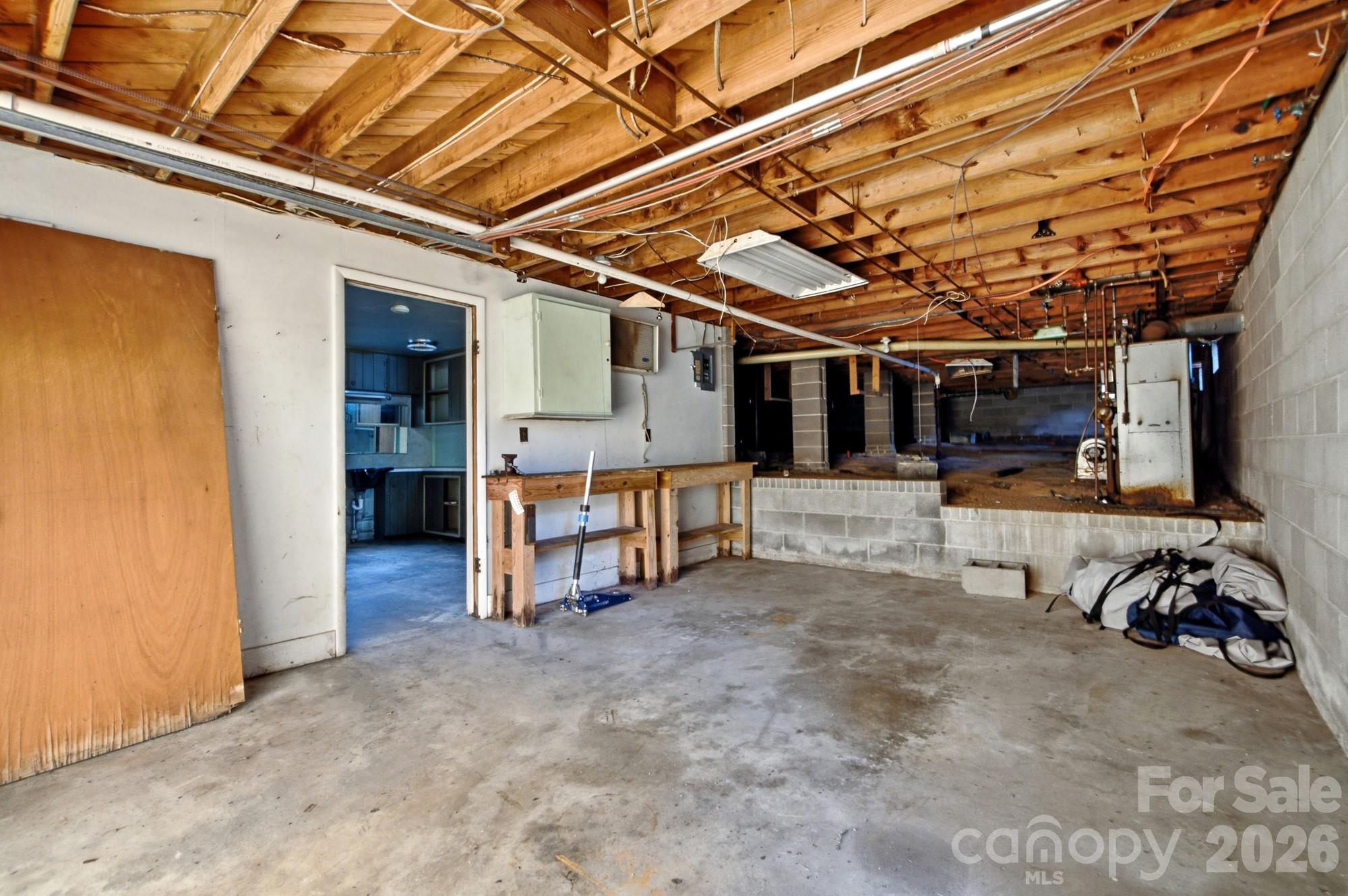 406 Town Street Property Photo 37