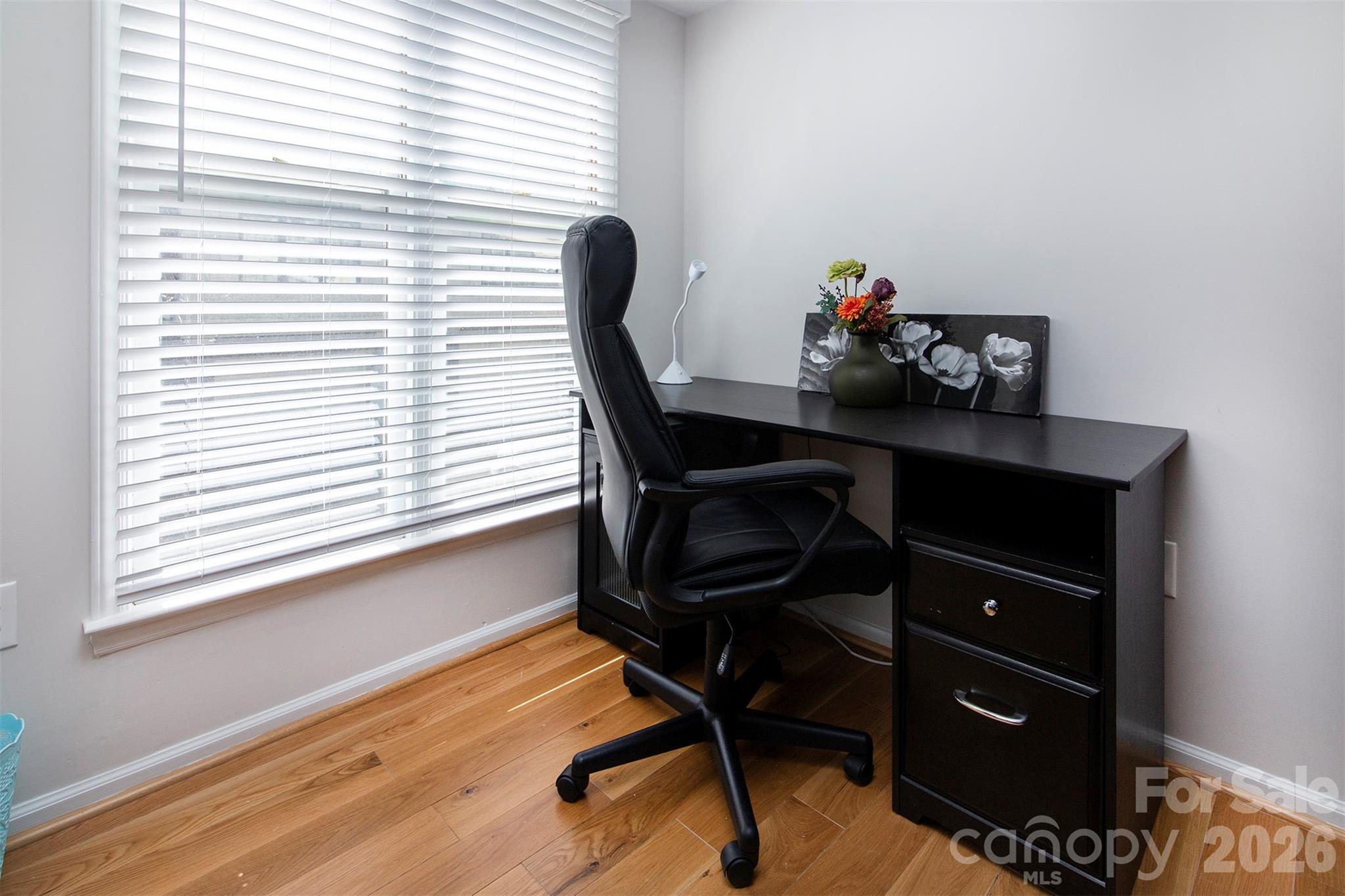 212 W 10th Street 17 Property Photo 6