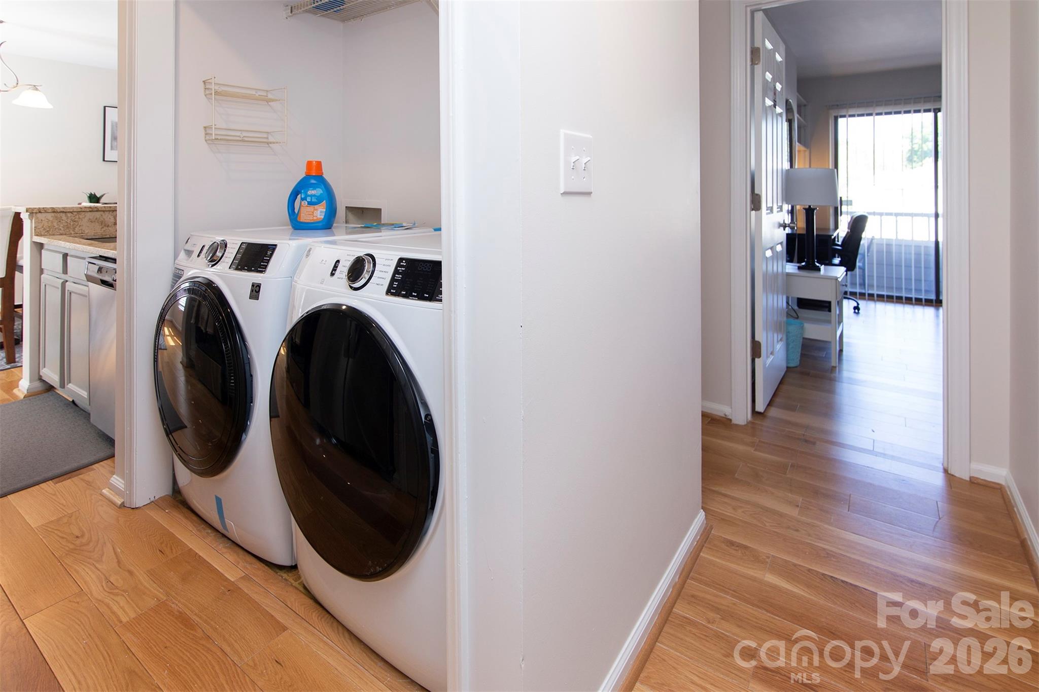 212 W 10th Street 17 Property Photo 11
