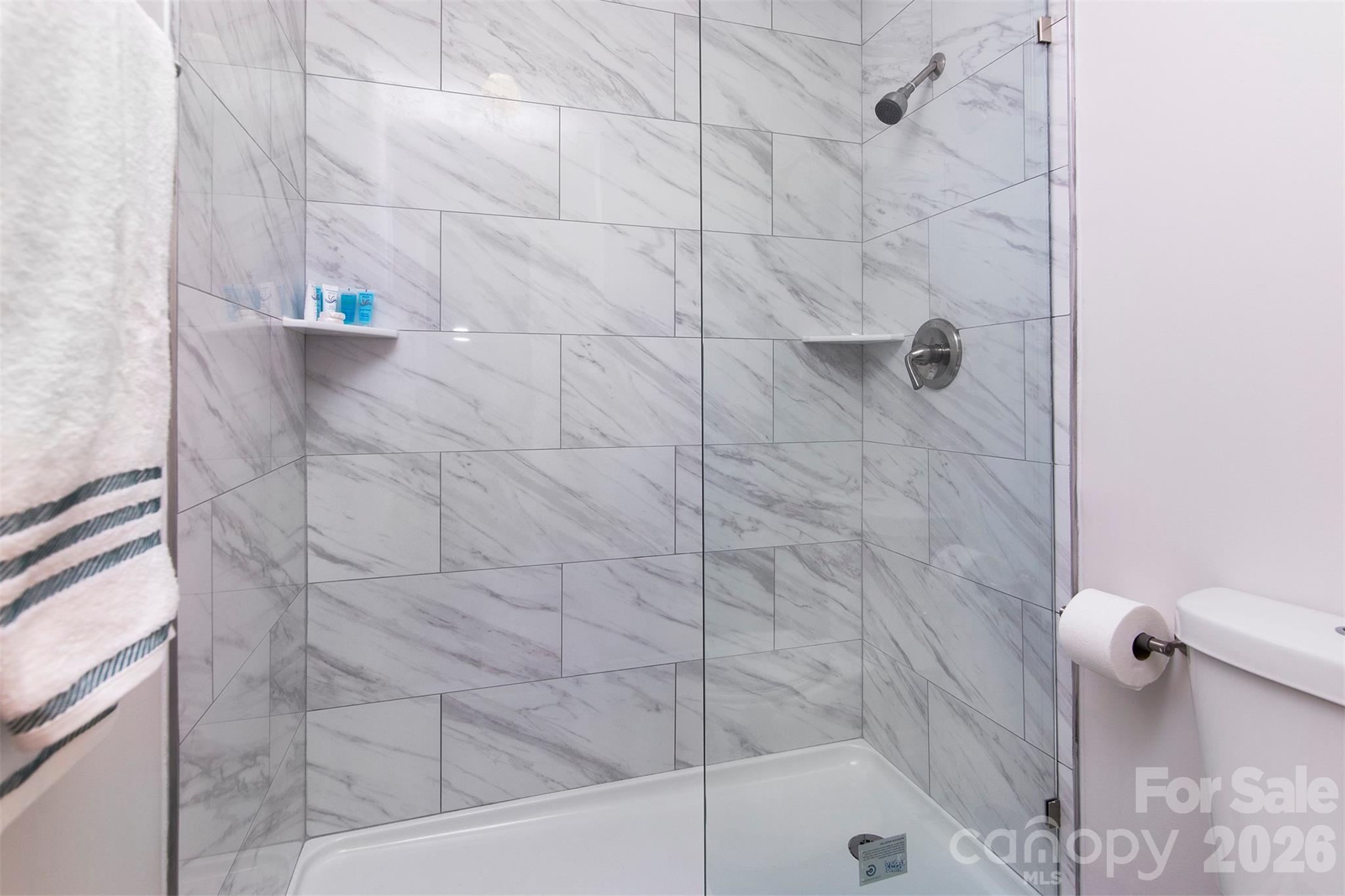 212 W 10th Street 17 Property Photo 17