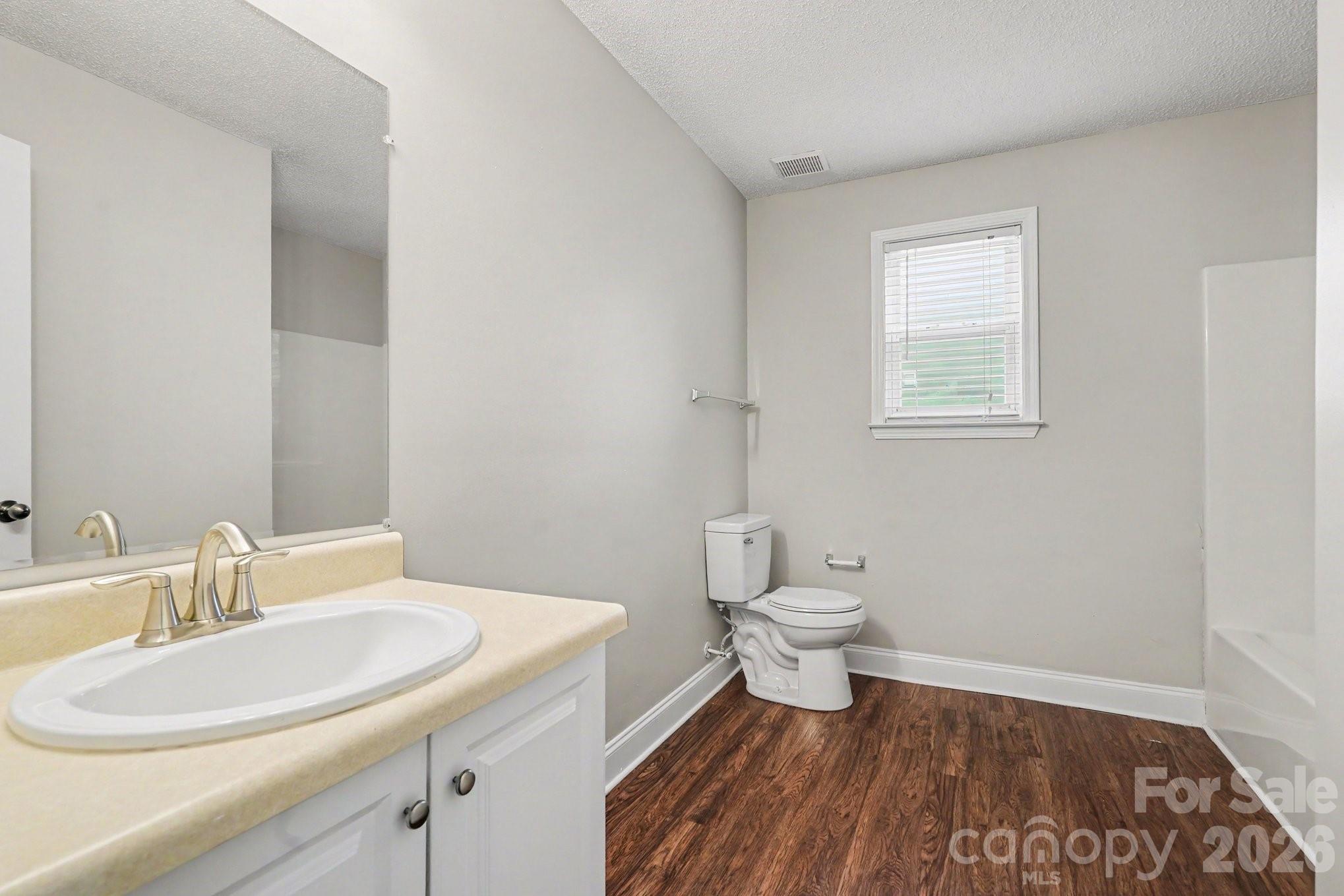 13634 Riding Hill Avenue Property Photo 19