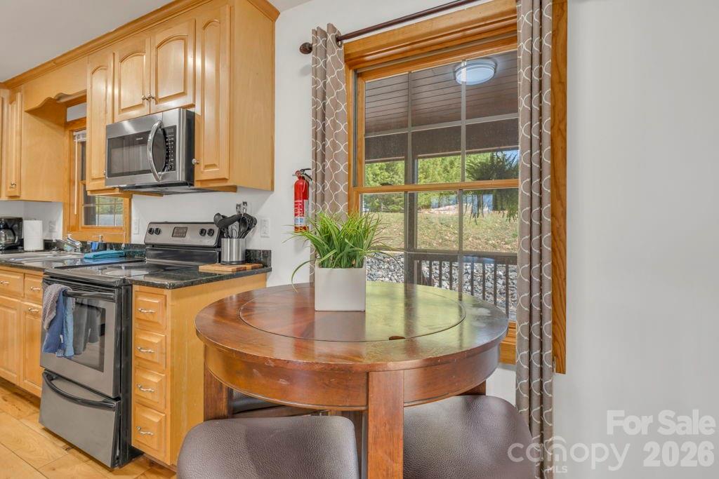 672 Cedar Trail Property Photo 2