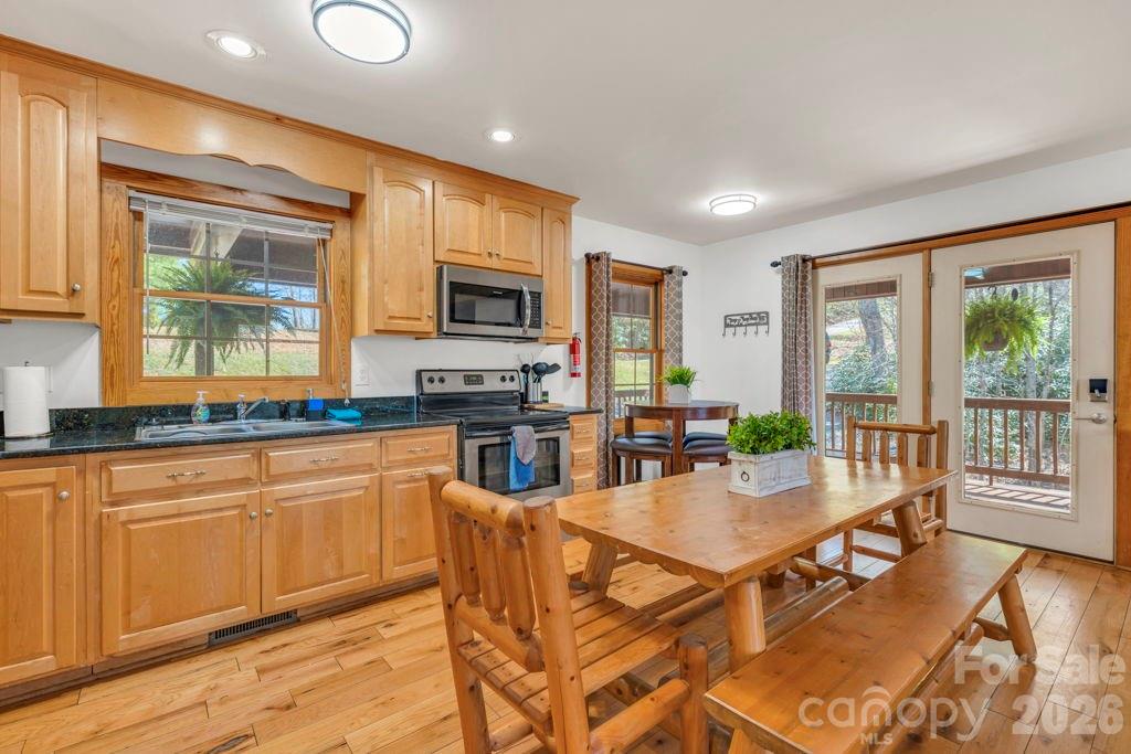 672 Cedar Trail Property Photo 3