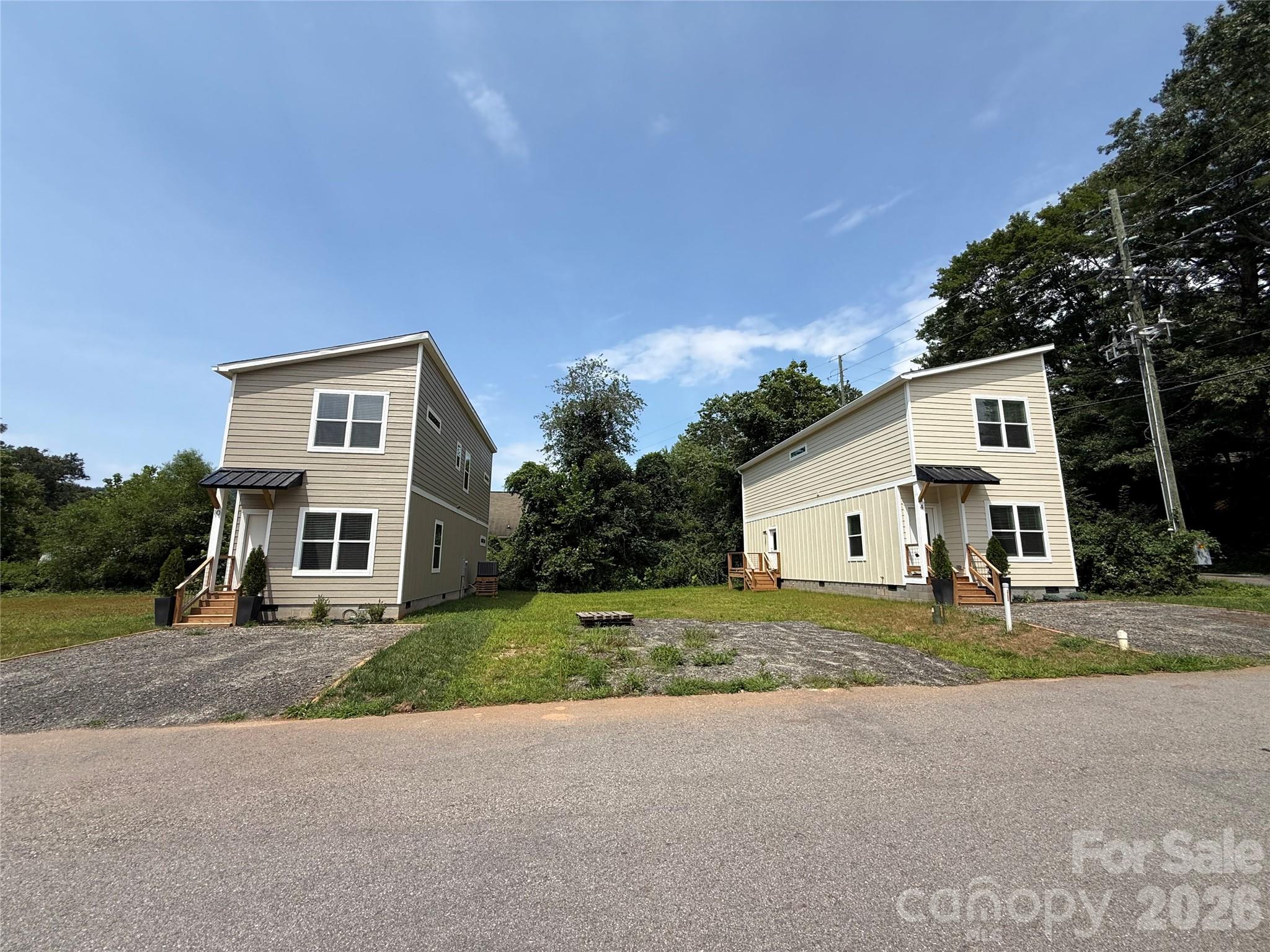 4 & 10 Wyndom Lane Property Photo 1