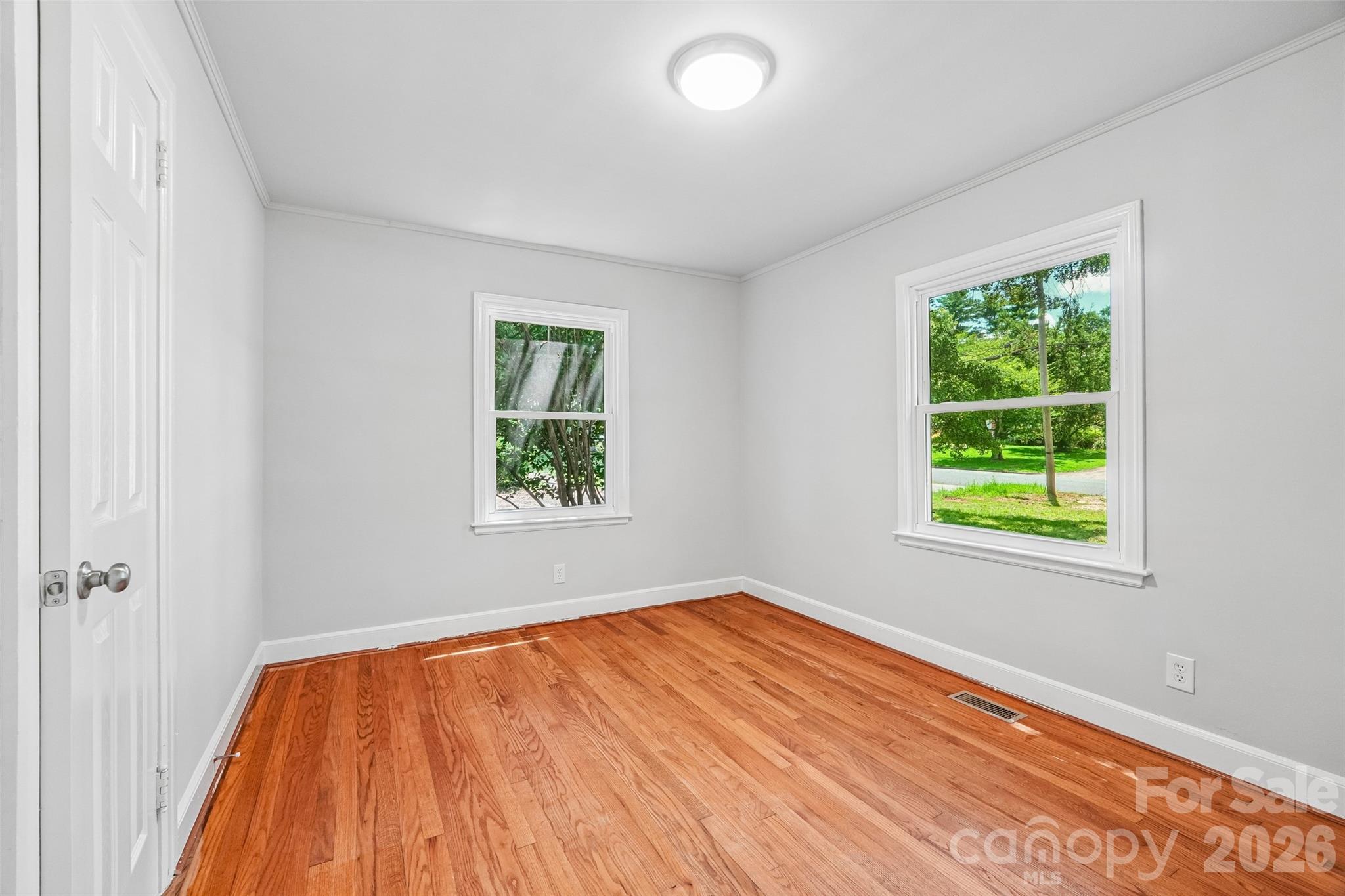 808 Lowery Street Property Photo 11