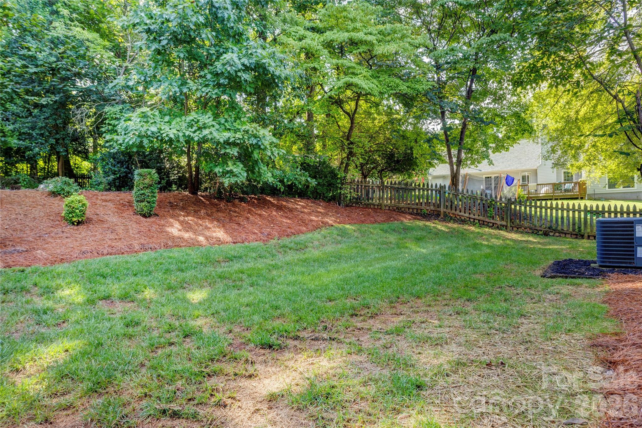 156 Edgewater Drive Property Photo 21