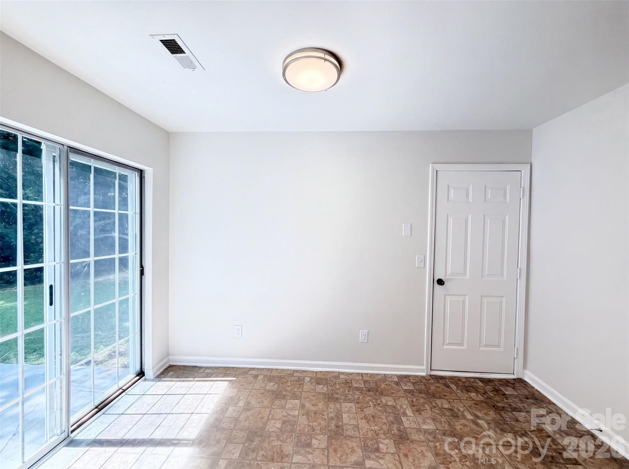14542 Arbor Ridge Drive Property Photo 7